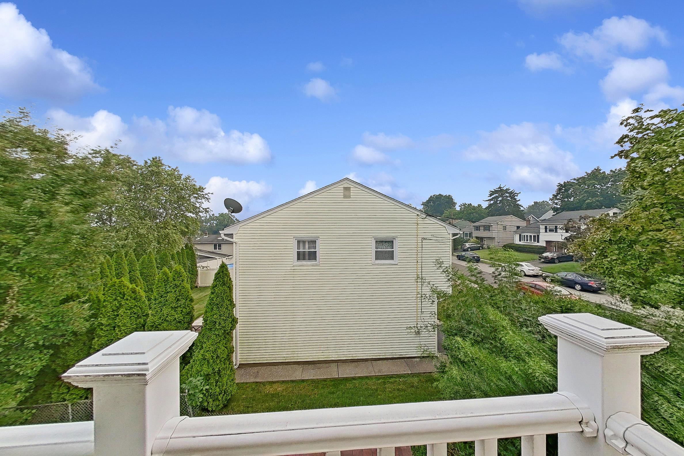 56 Eaton Pl Property Photo 37