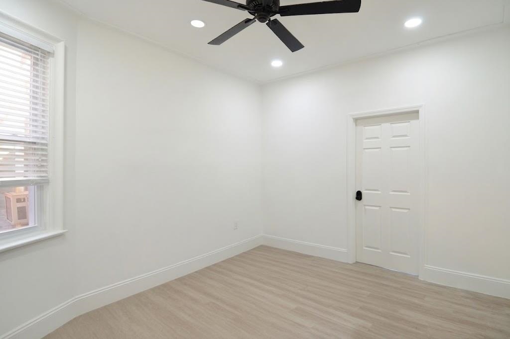 885 Broadway 3 Property Photo 10