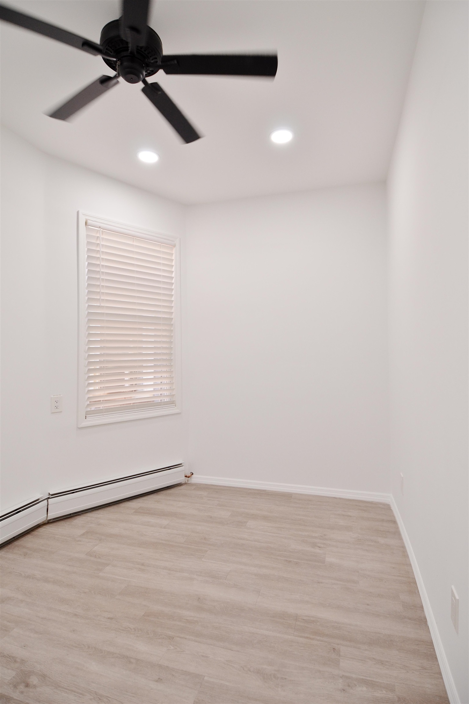 885 Broadway 3 Property Photo 14