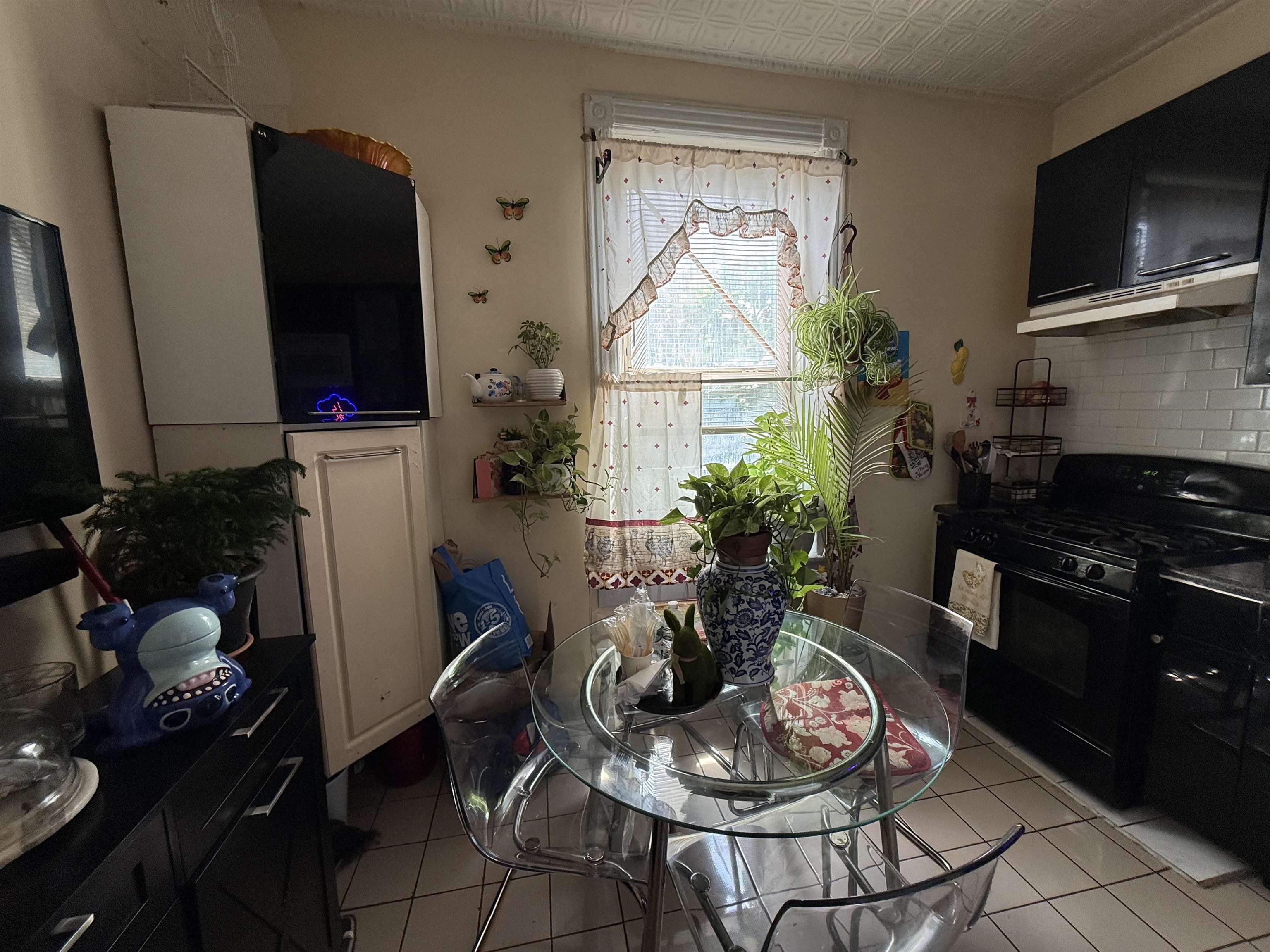 380 Baldwin Ave 3r Property Photo 6