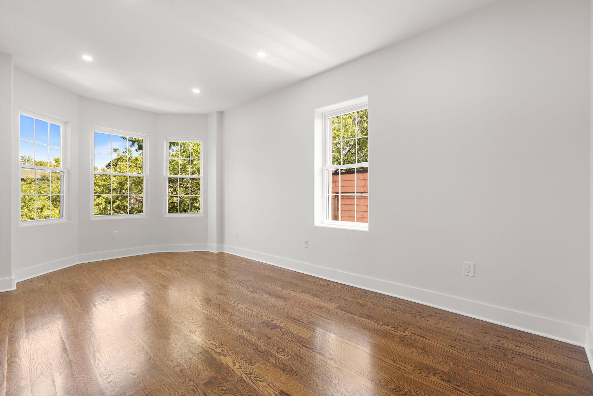 52 Sterling Ave Property Photo 30