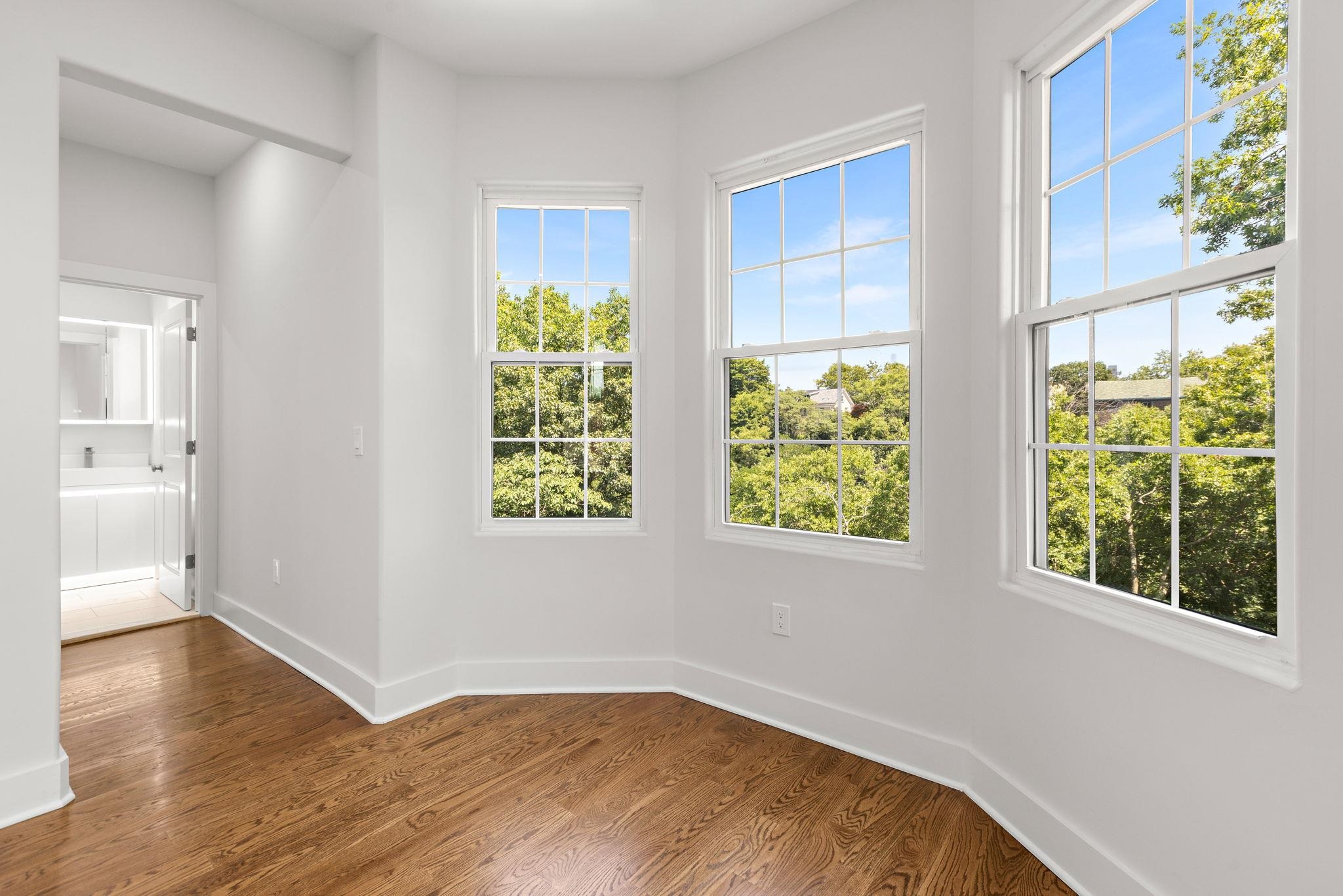 52 Sterling Ave Property Photo 31