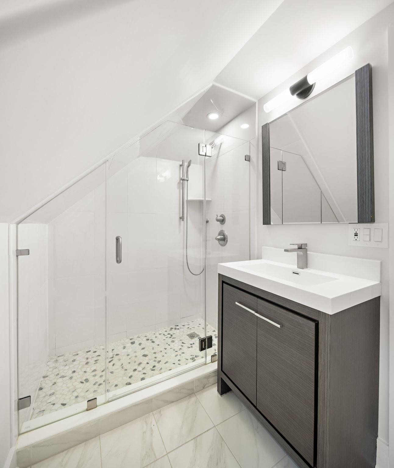 52 Sterling Ave Property Photo 40