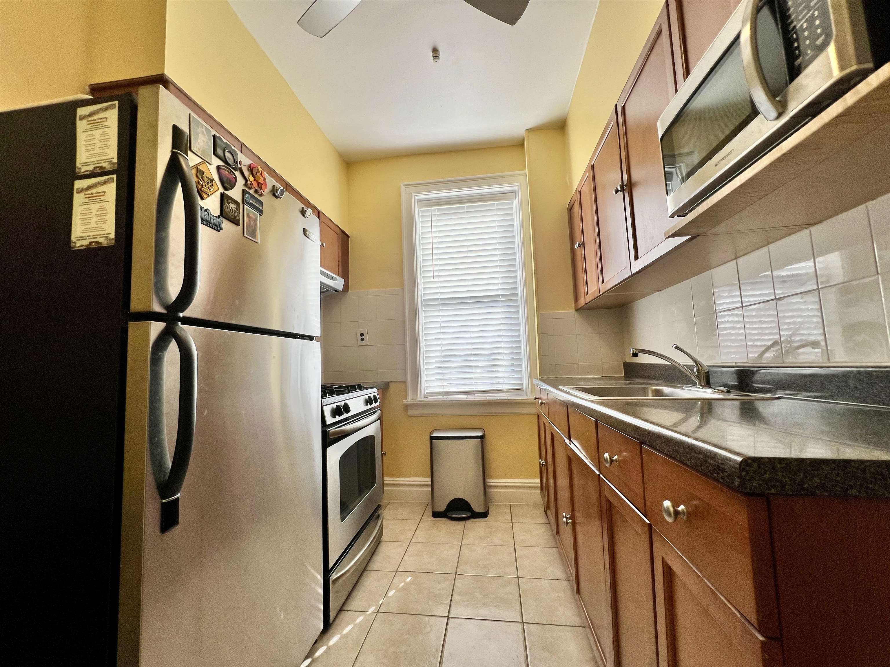 7812 Hudson Ave C4 Property Photo 7
