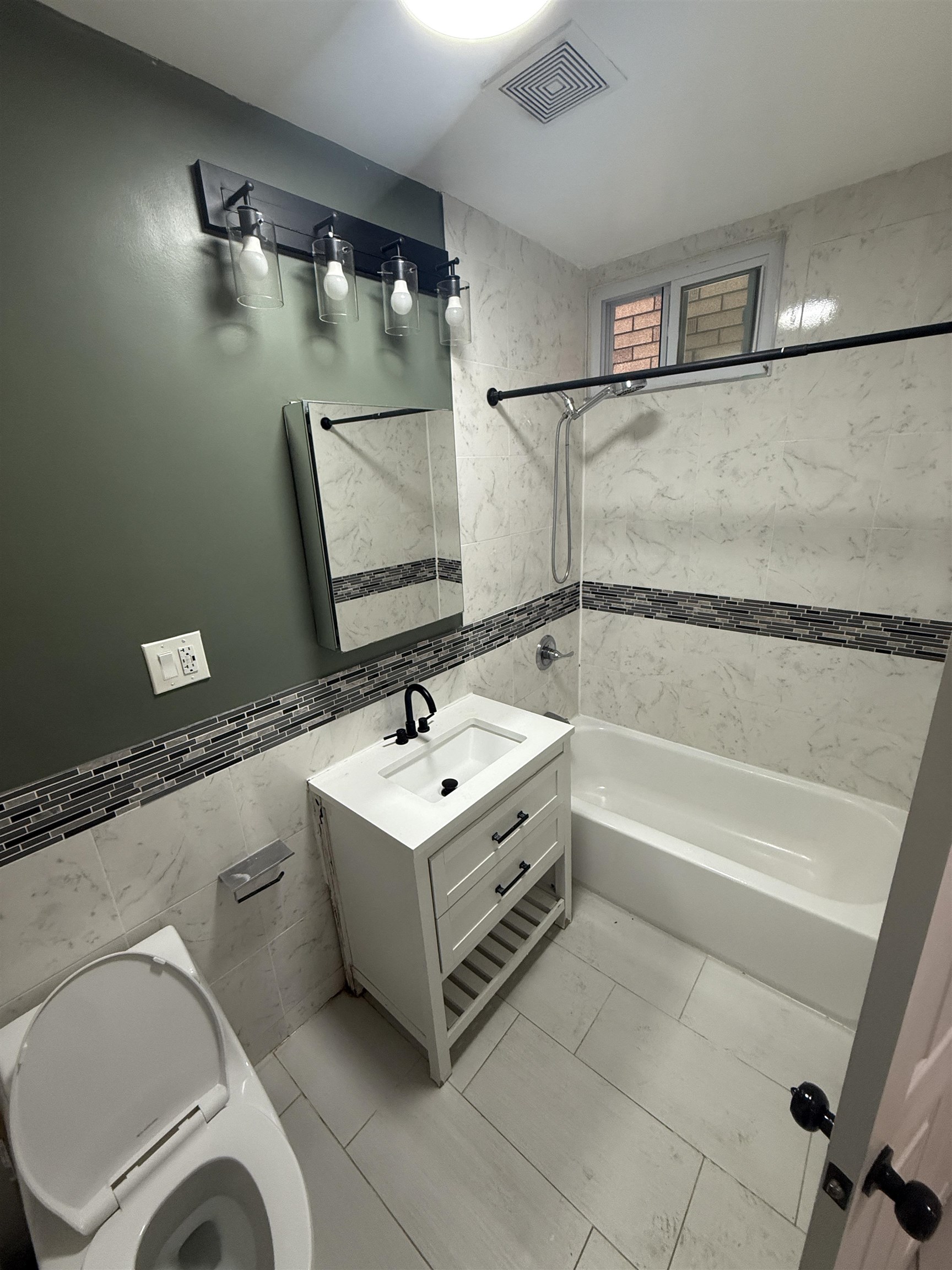 89 Oak St 1 Property Photo 11