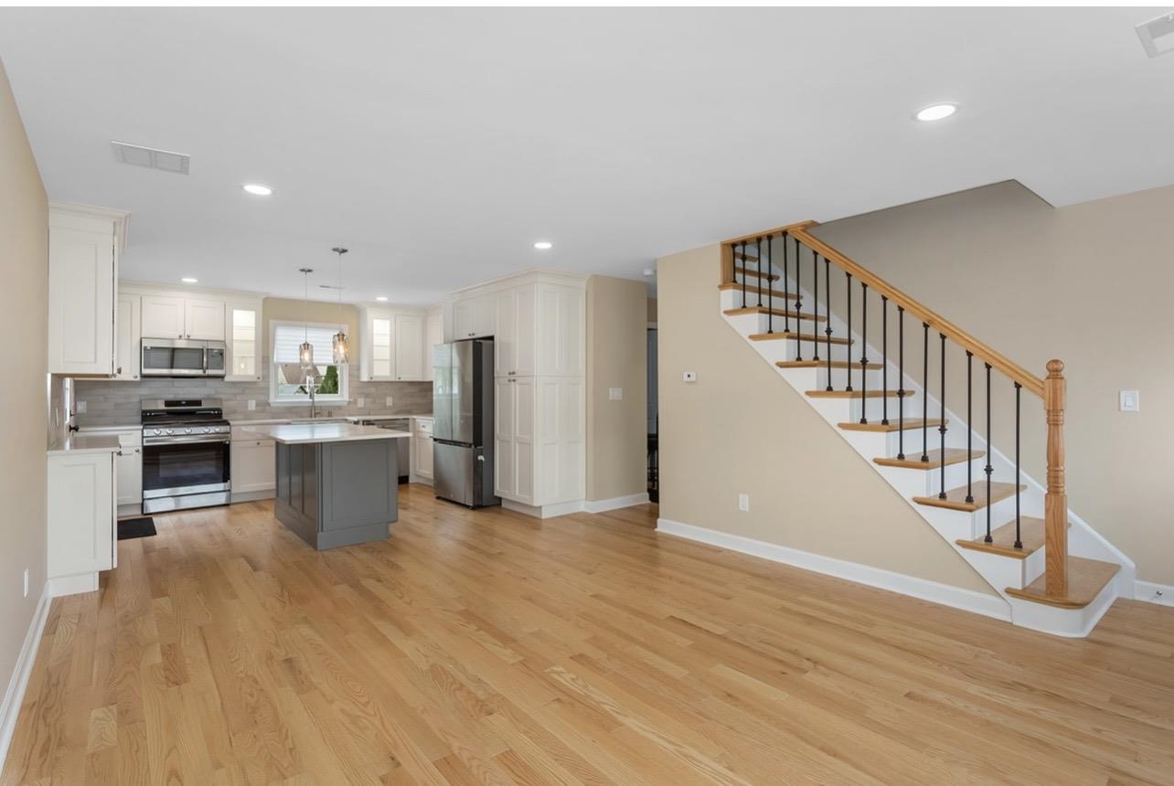 2535 Standish Ave Property Photo 4