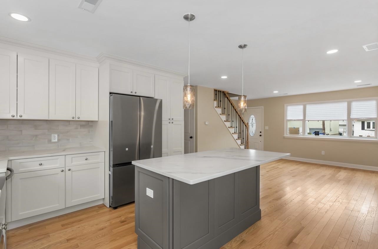 2535 Standish Ave Property Photo 8
