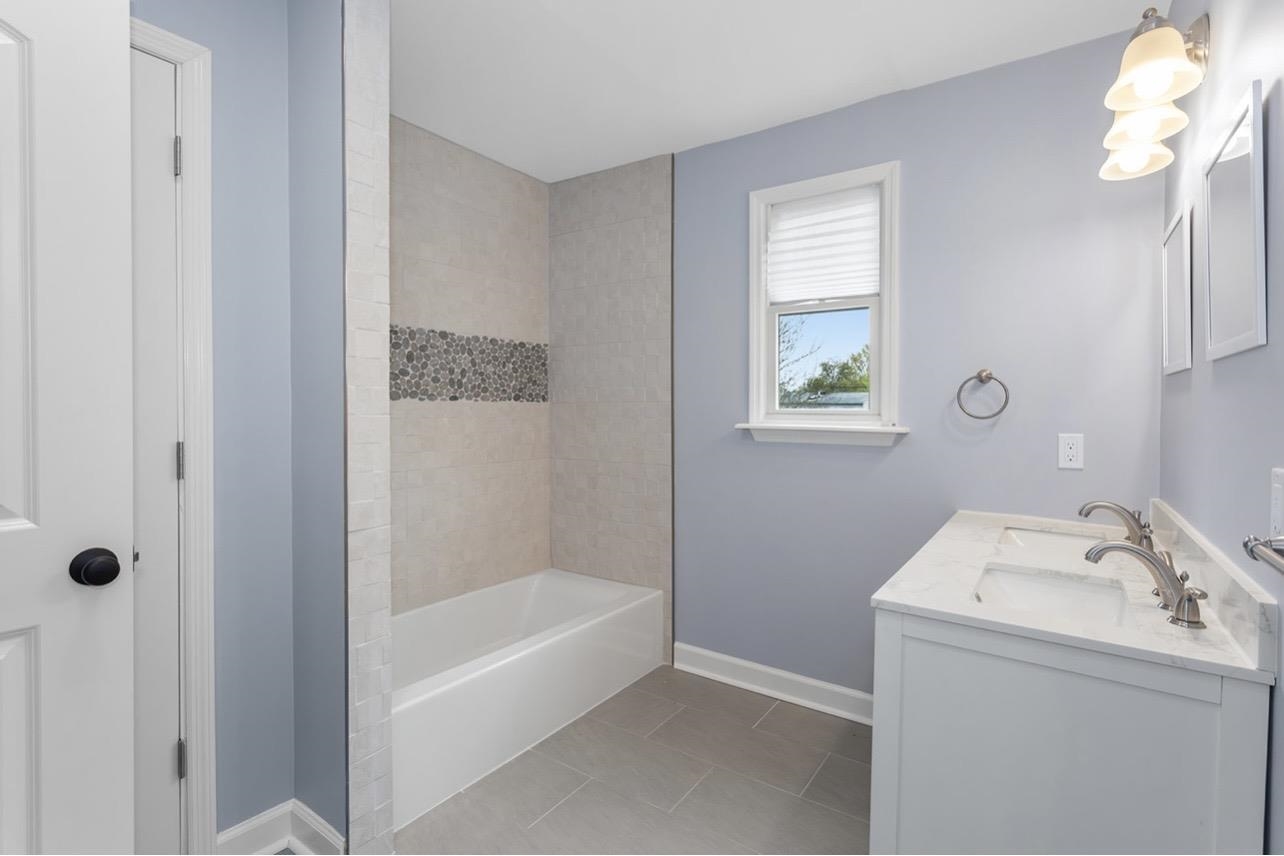 2535 Standish Ave Property Photo 14