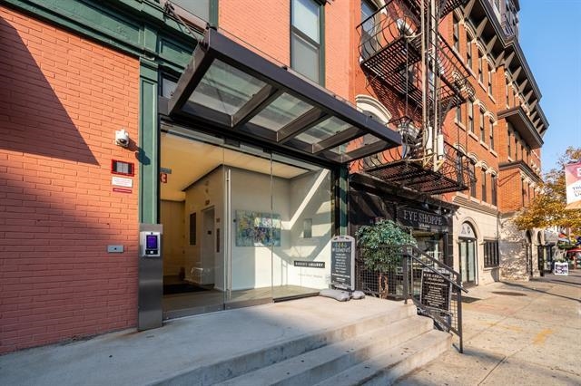 89 Hudson St Property Photo 16