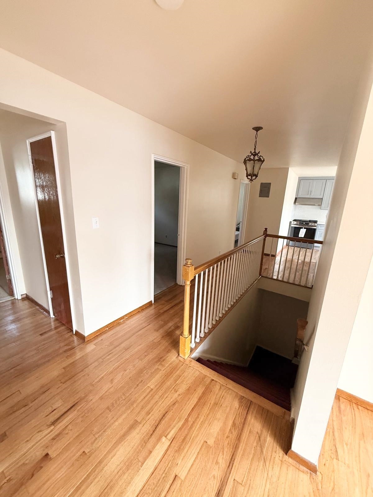 60 Williams Ave Property Photo 2