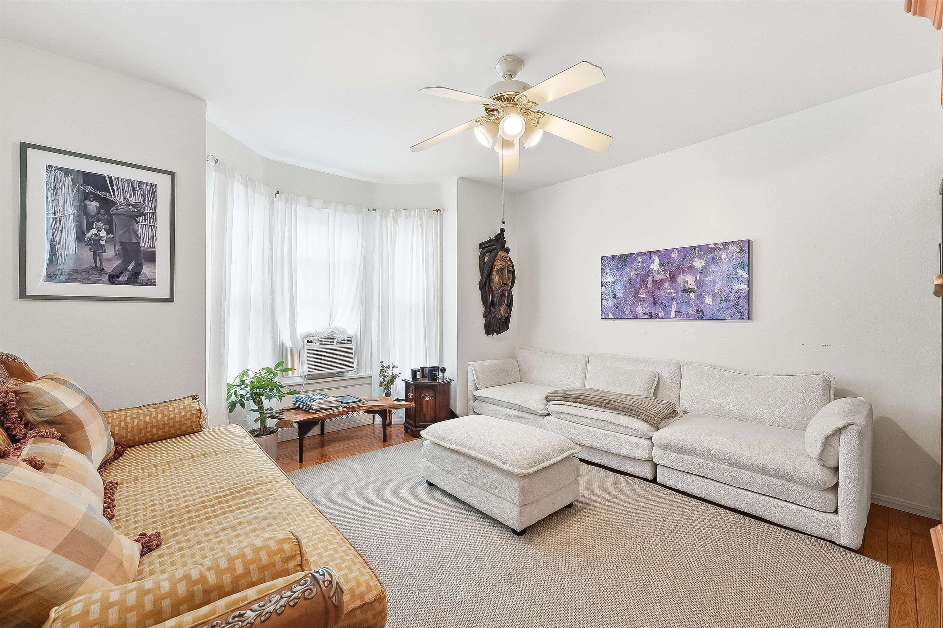 56 Passaic St Property Photo 3