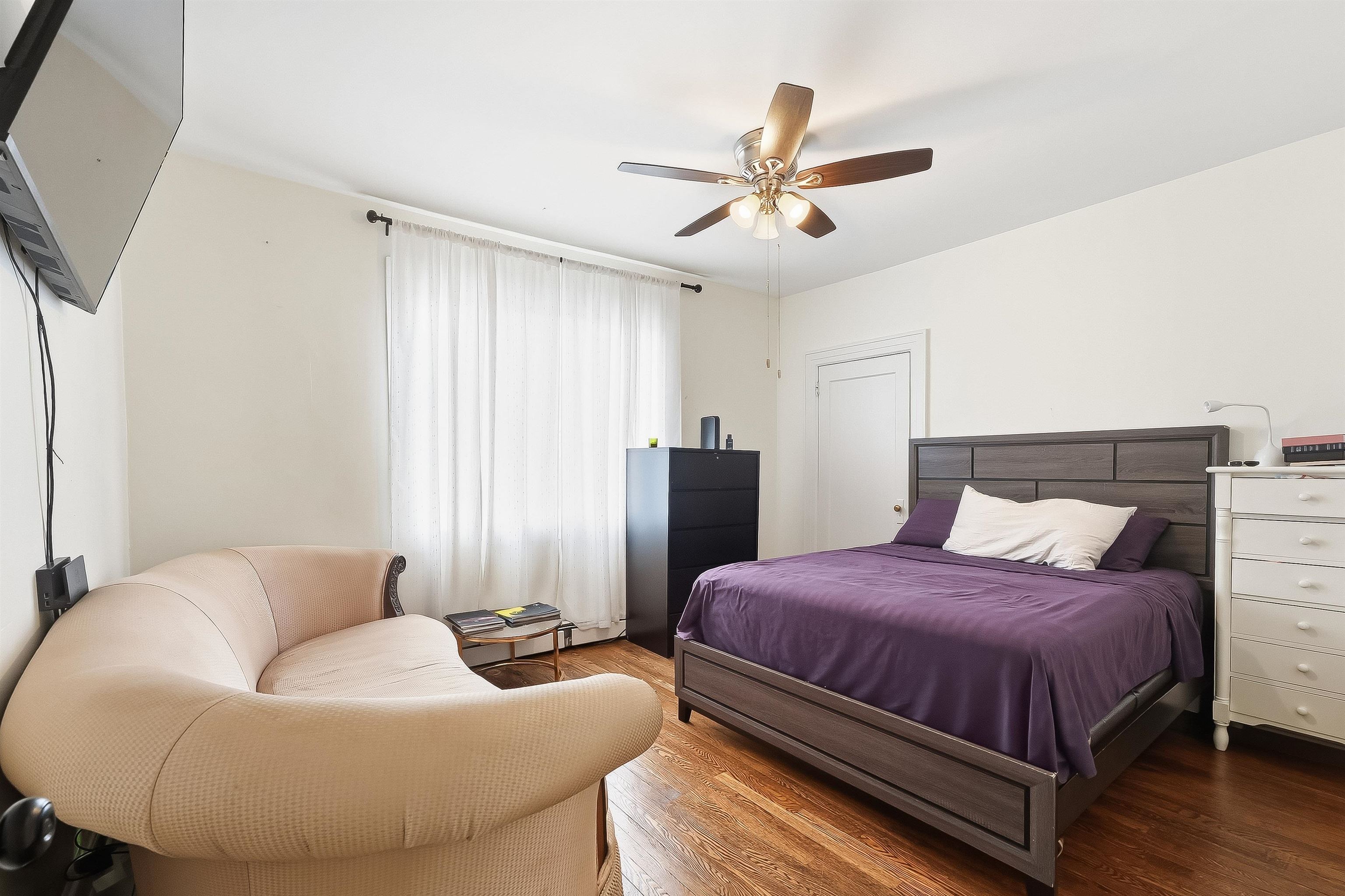 56 Passaic St Property Photo 6