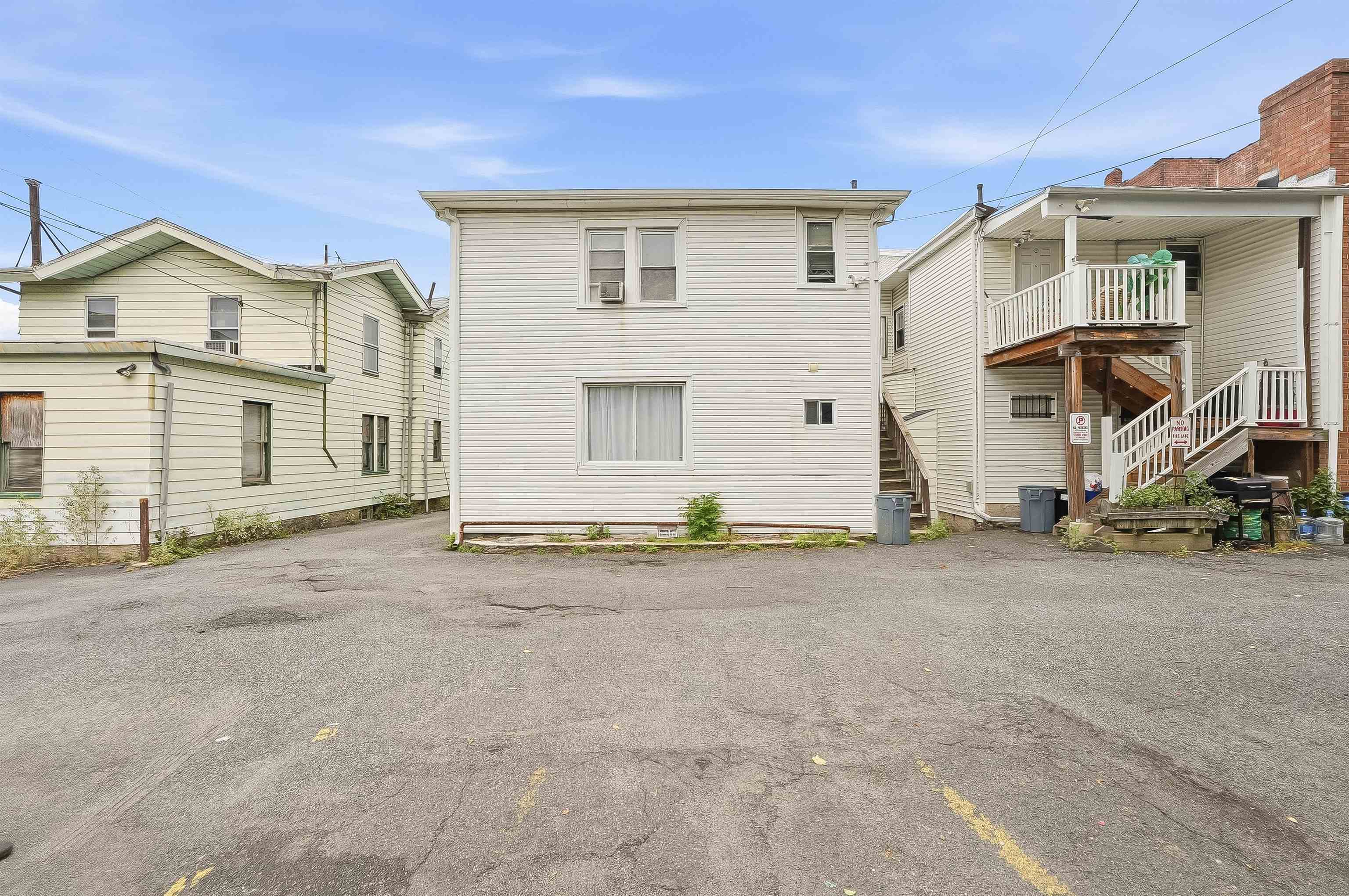 56 Passaic St Property Photo 17