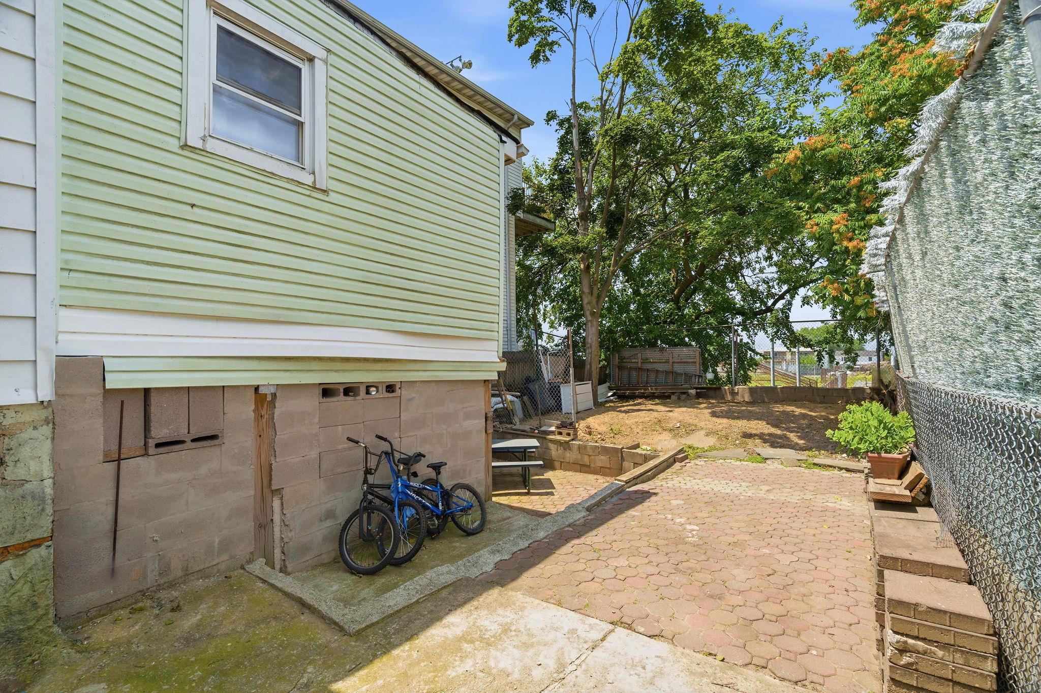 6605 Durham Ave Property Photo 12