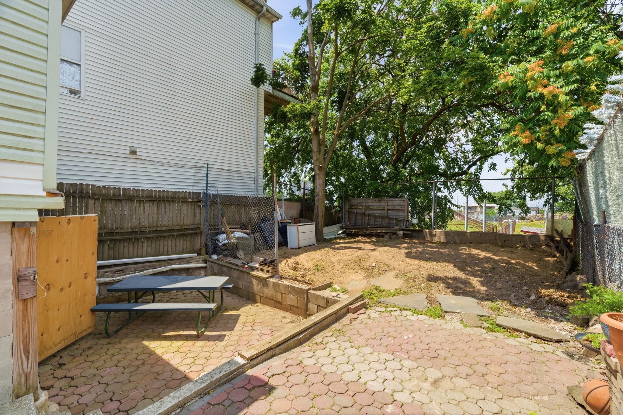 6605 Durham Ave Property Photo 13