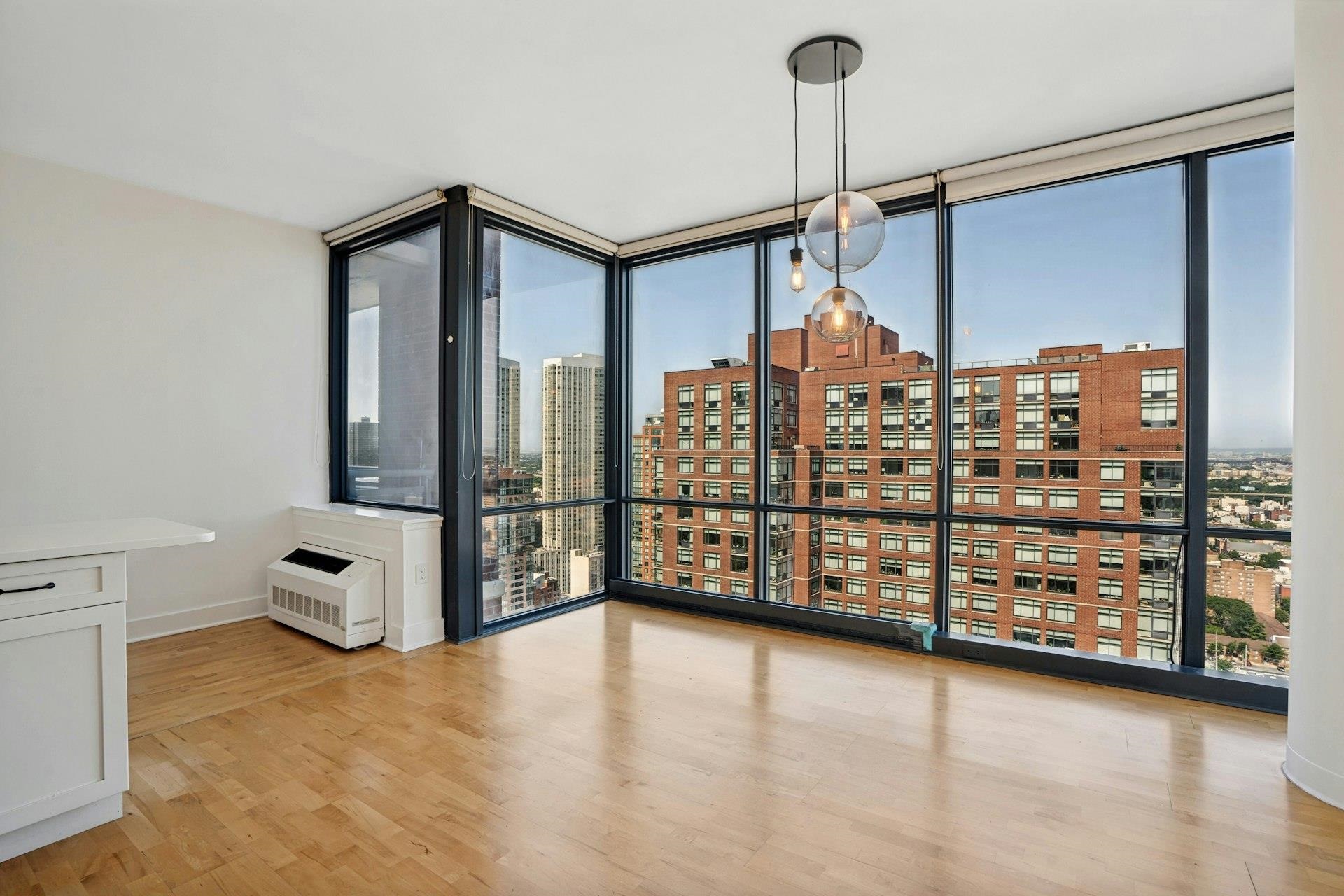 389 Washington St 33e Property Photo 4