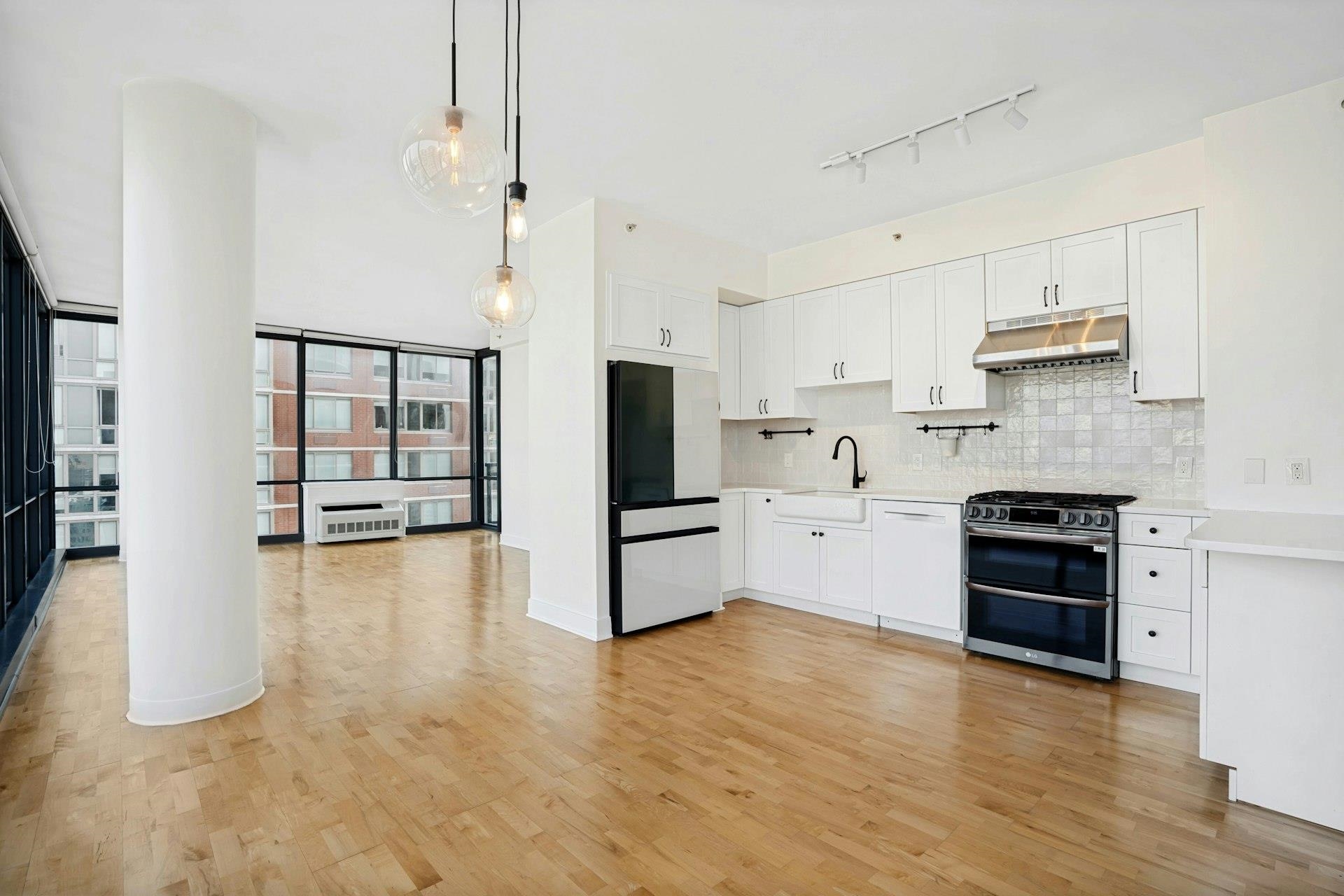 389 Washington St 33e Property Photo 6