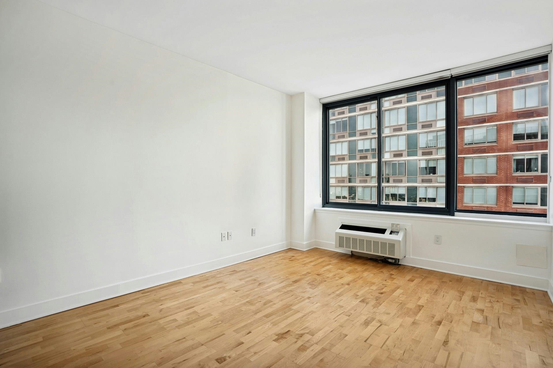 389 Washington St 33e Property Photo 21