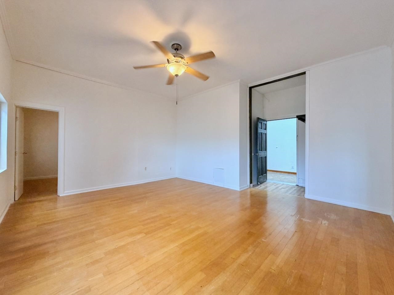 514 Monastery Pl 2r Property Photo 4
