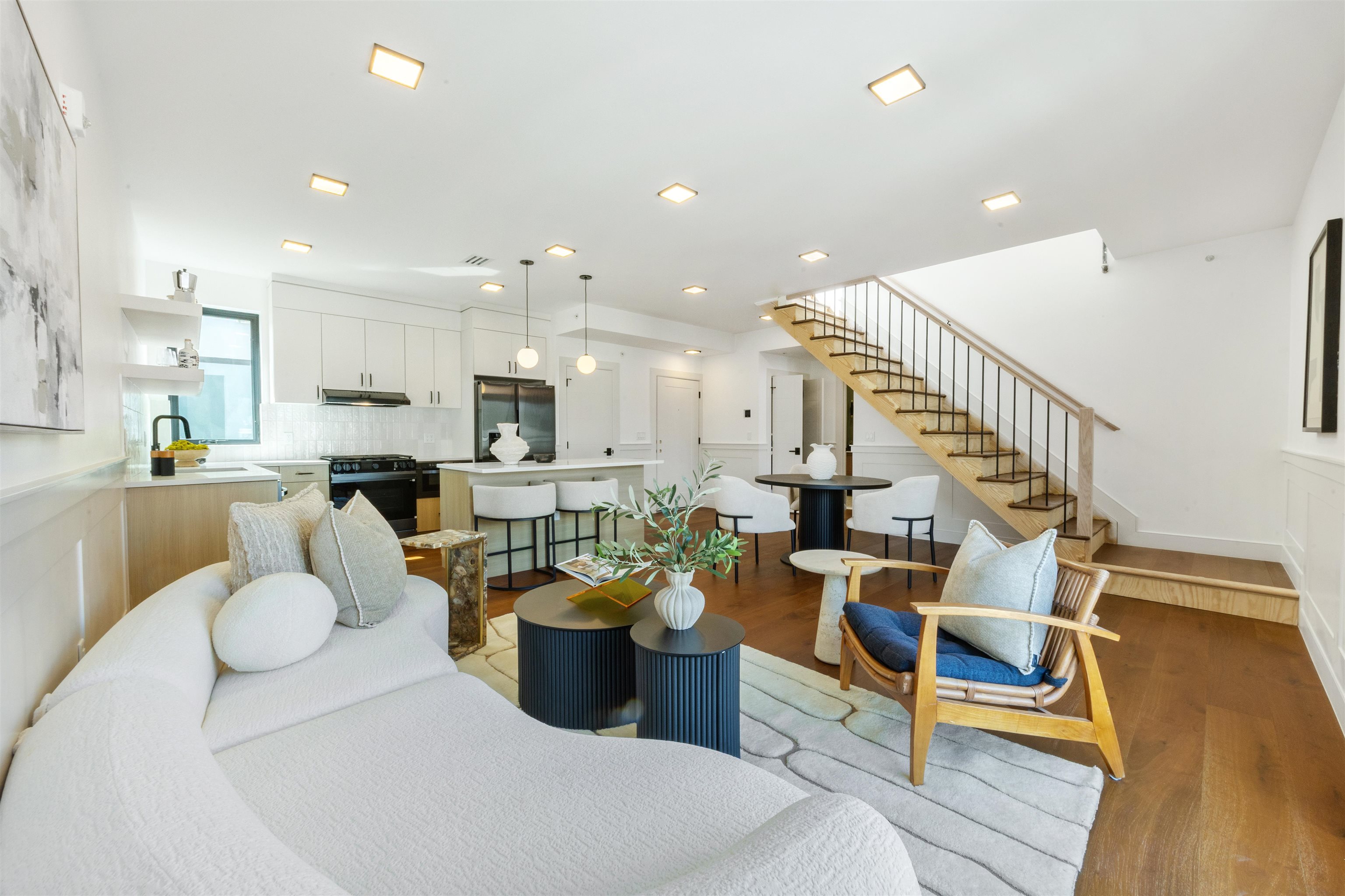 262 New York Ave 404 Property Photo 1