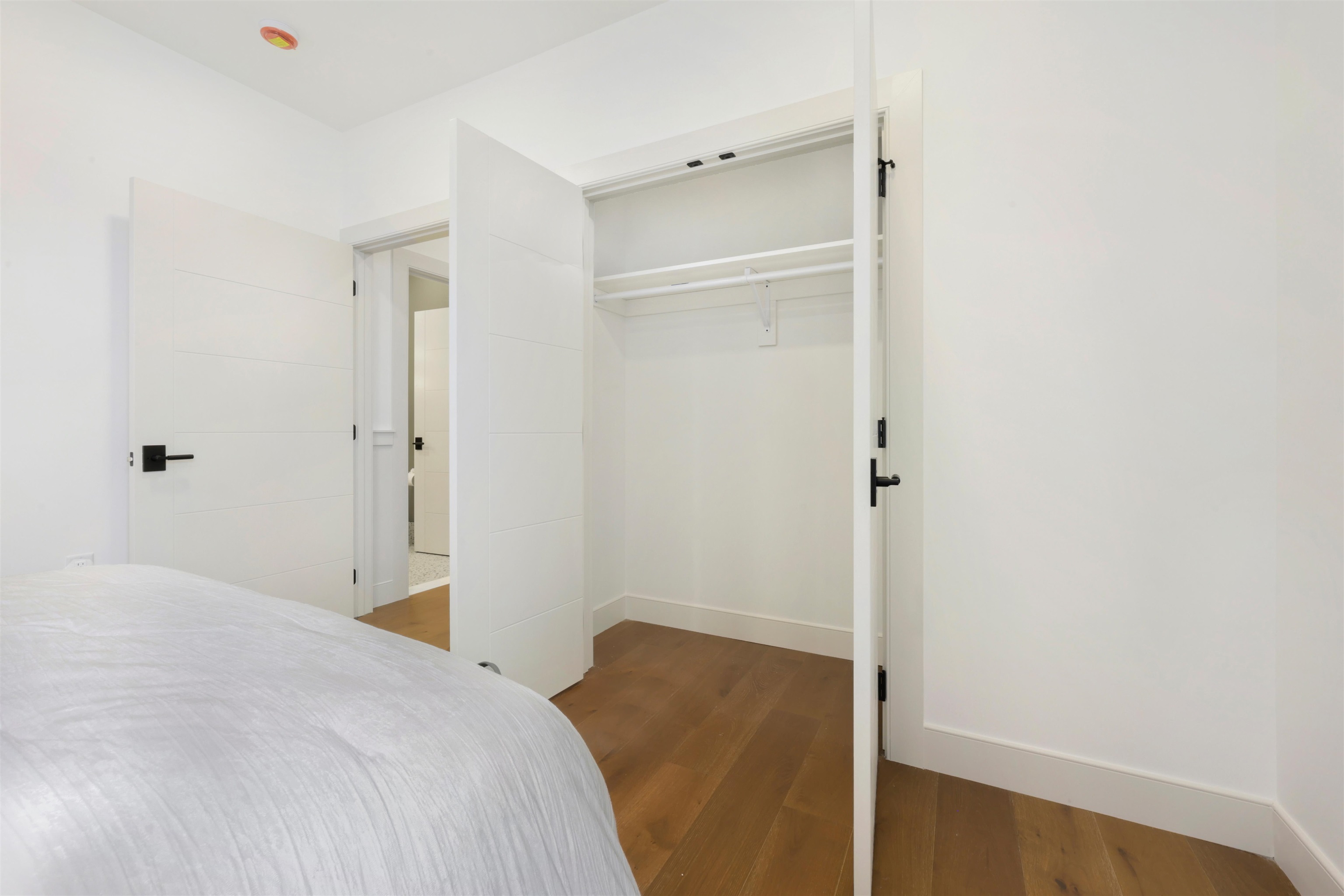 262 New York Ave 203 Property Photo 13