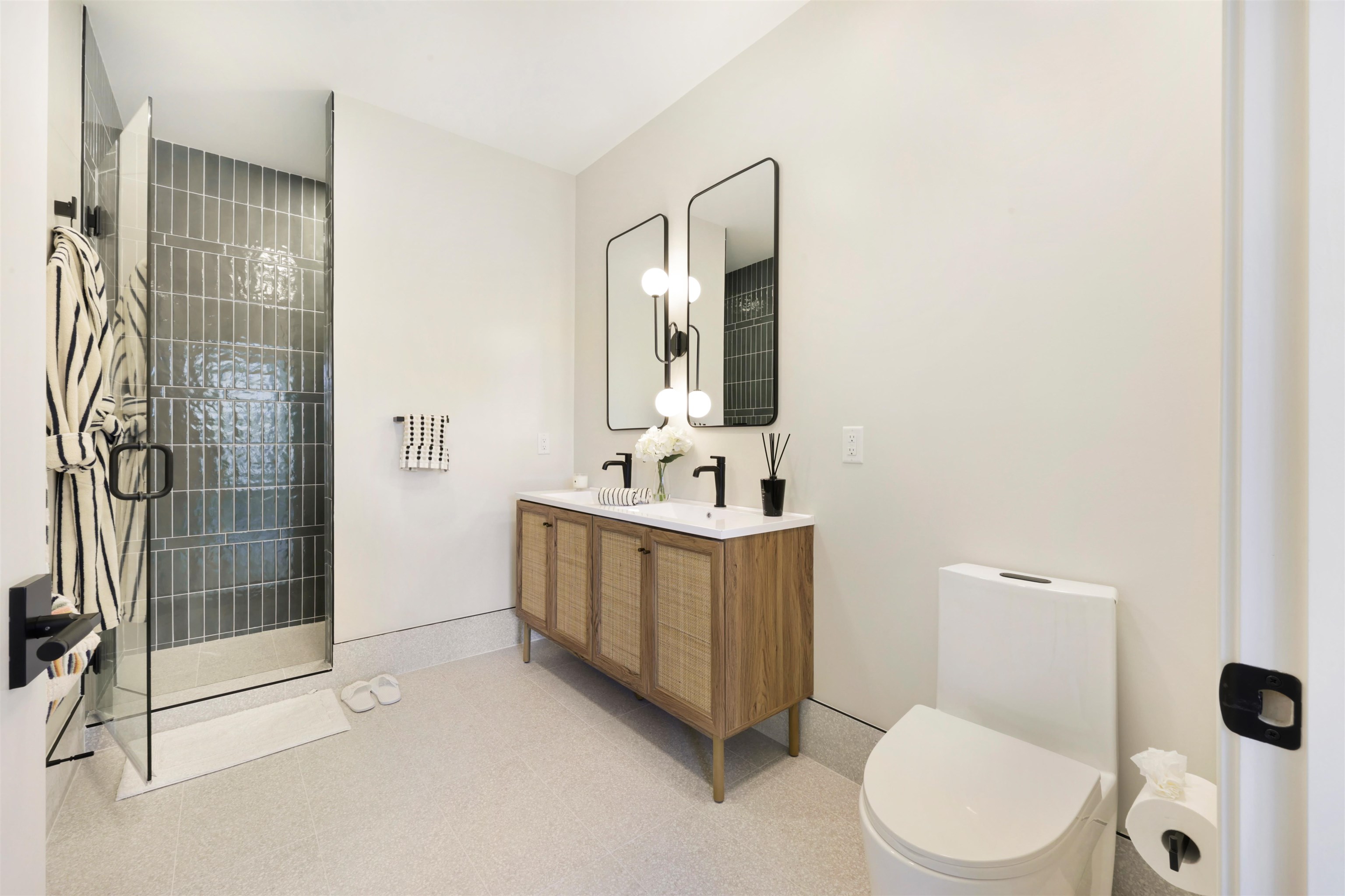 262 New York Ave 203 Property Photo 14
