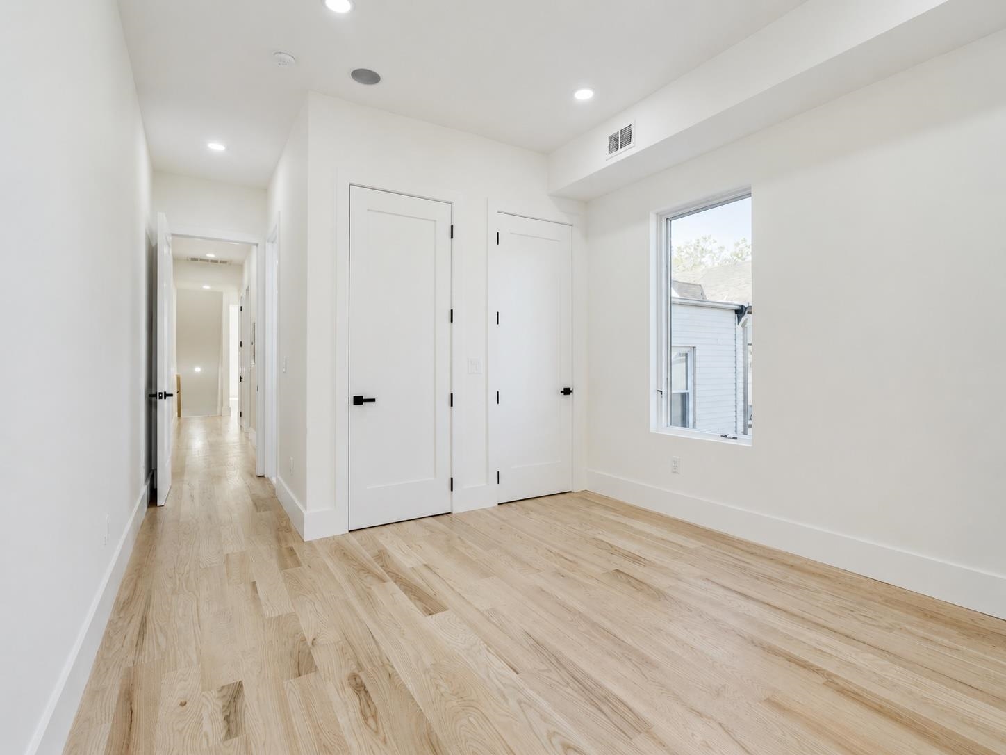 20 Van Nostrand Ave 2 Property Photo 16