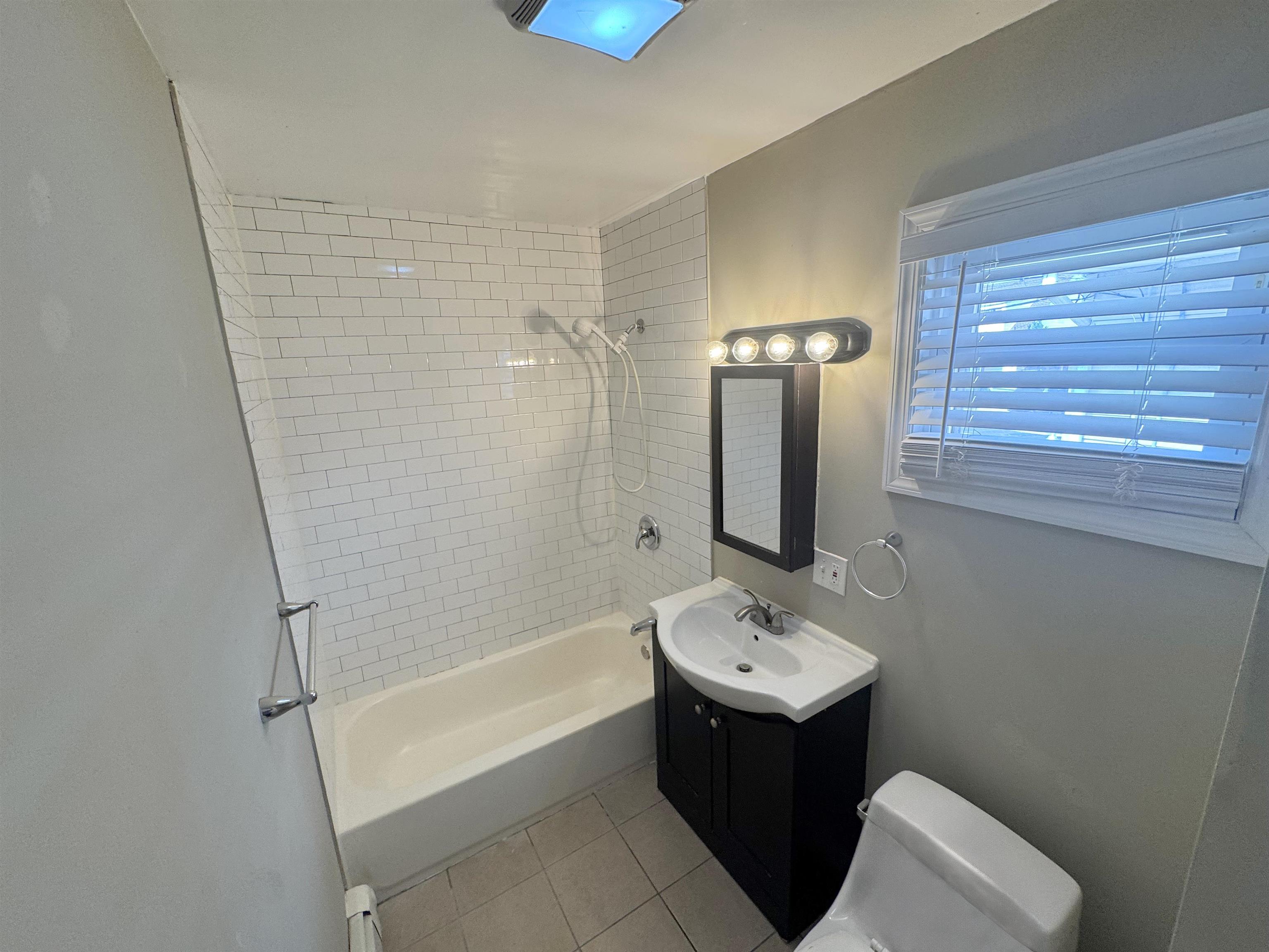 71 Suburbia Ct Property Photo 11