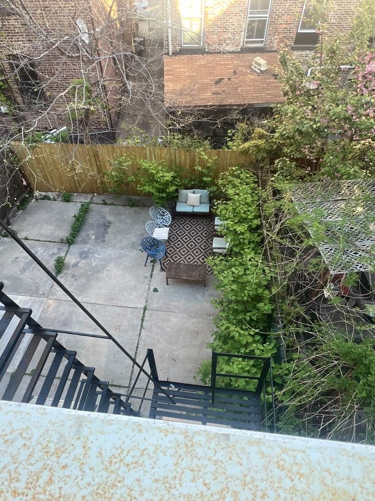 82 Madison Ave 2 Property Photo 17