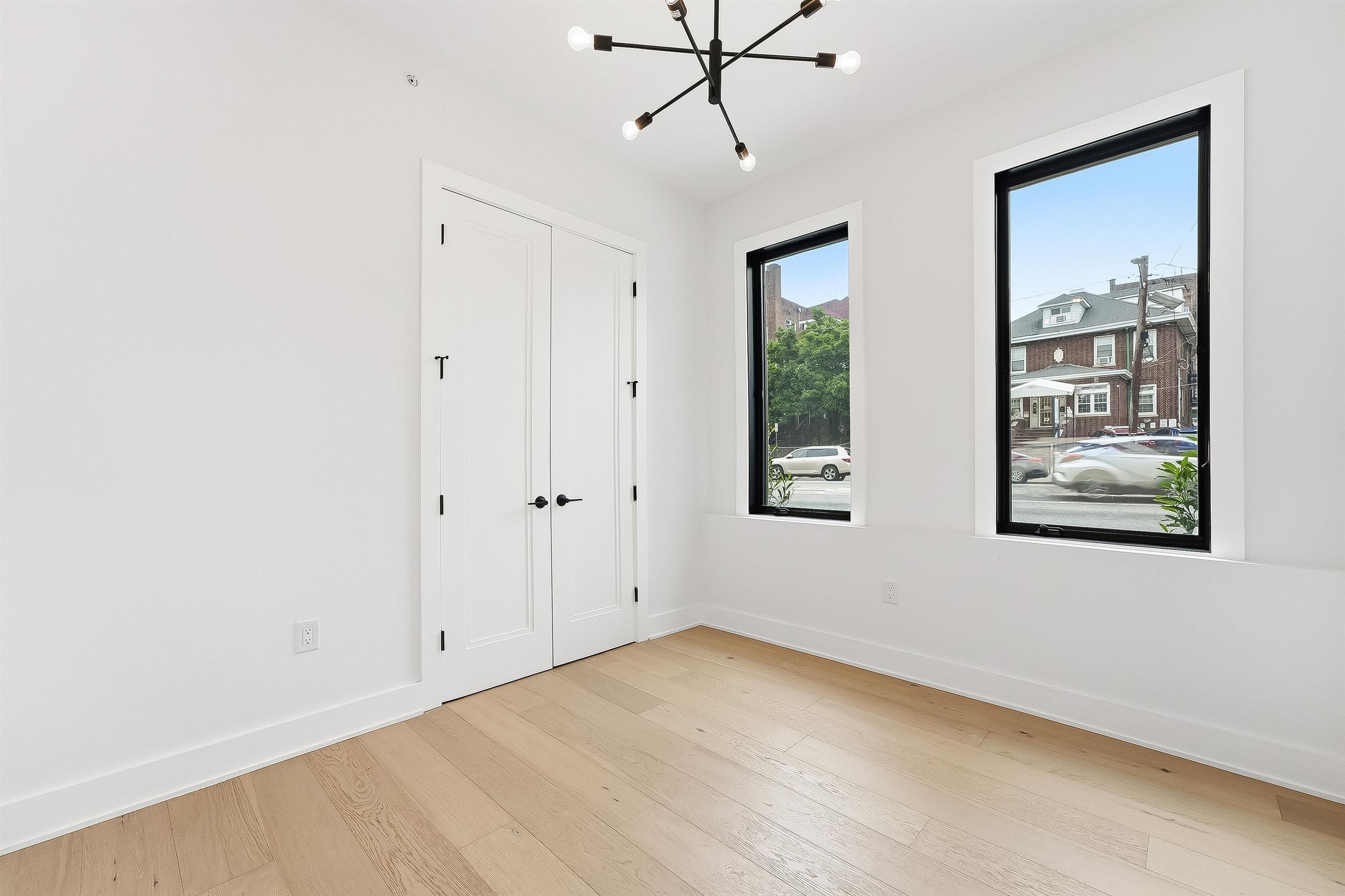 256 Claremont Ave 1 Property Photo 19