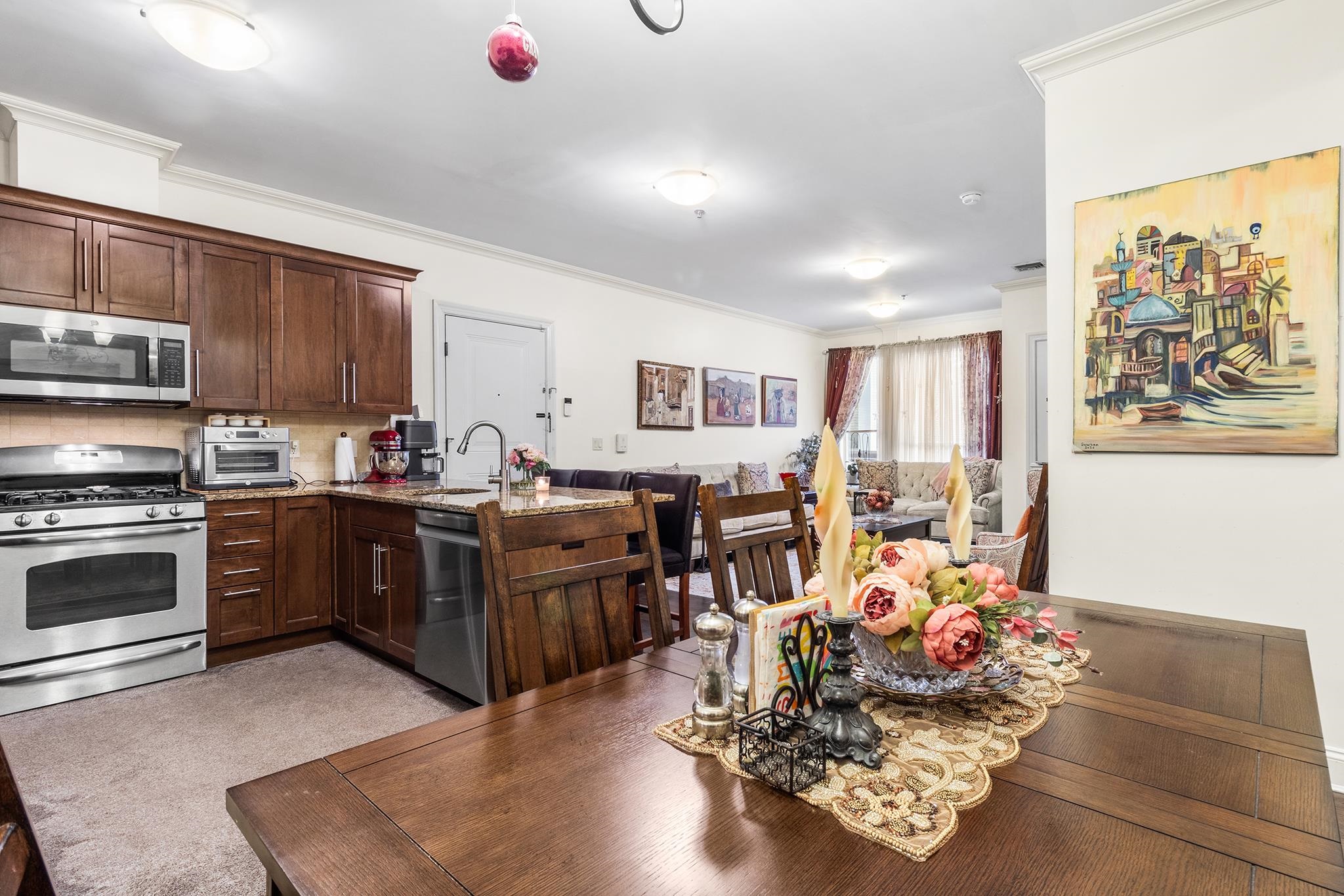 255 Laird Ave 2 Property Photo 5