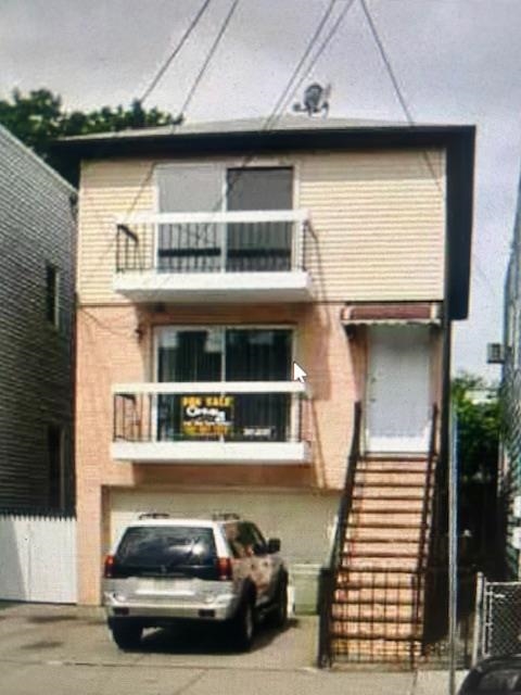 95 Sanford Pl 1 Property Photo 1