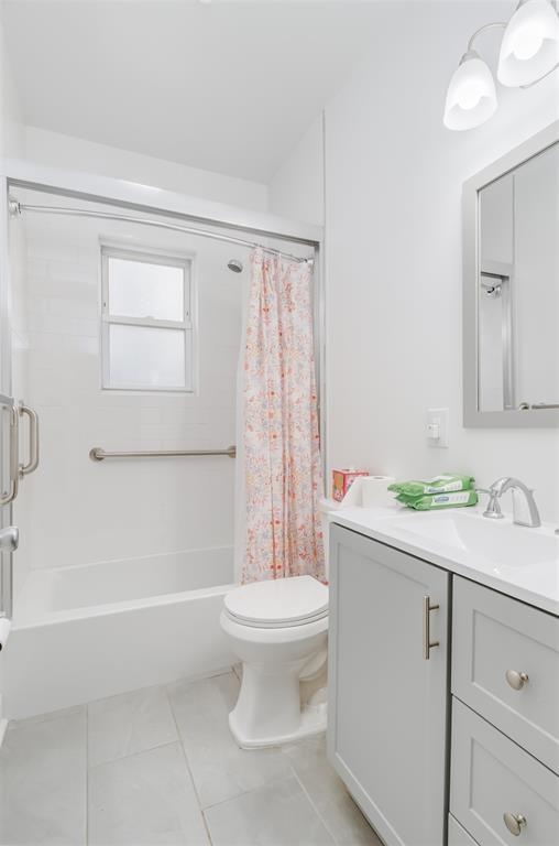120 West 50th St 1 Property Photo 8