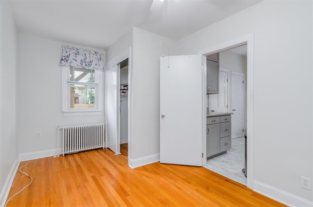120 West 50th St 1 Property Photo 9