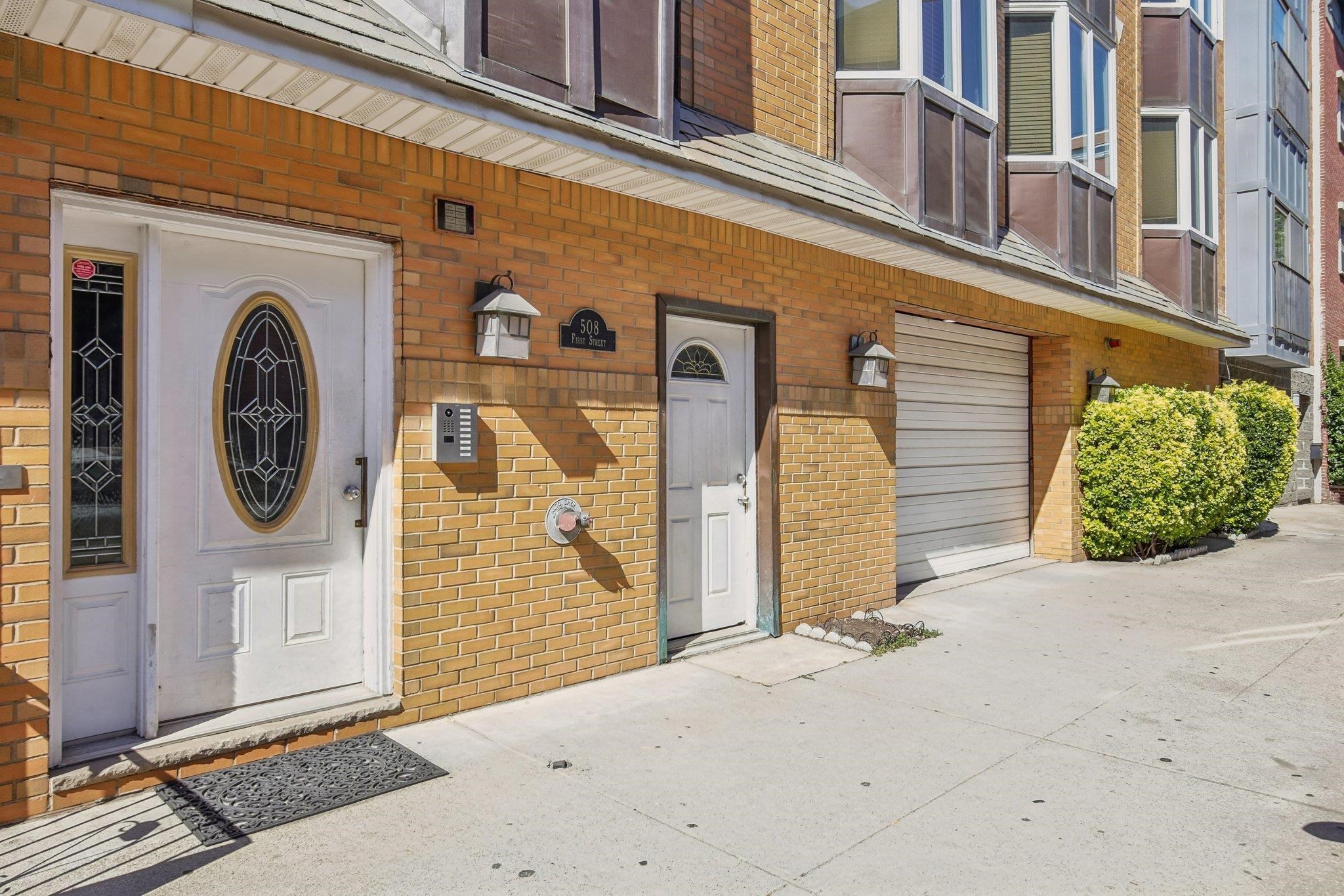 508 1st St 2w Property Photo 33
