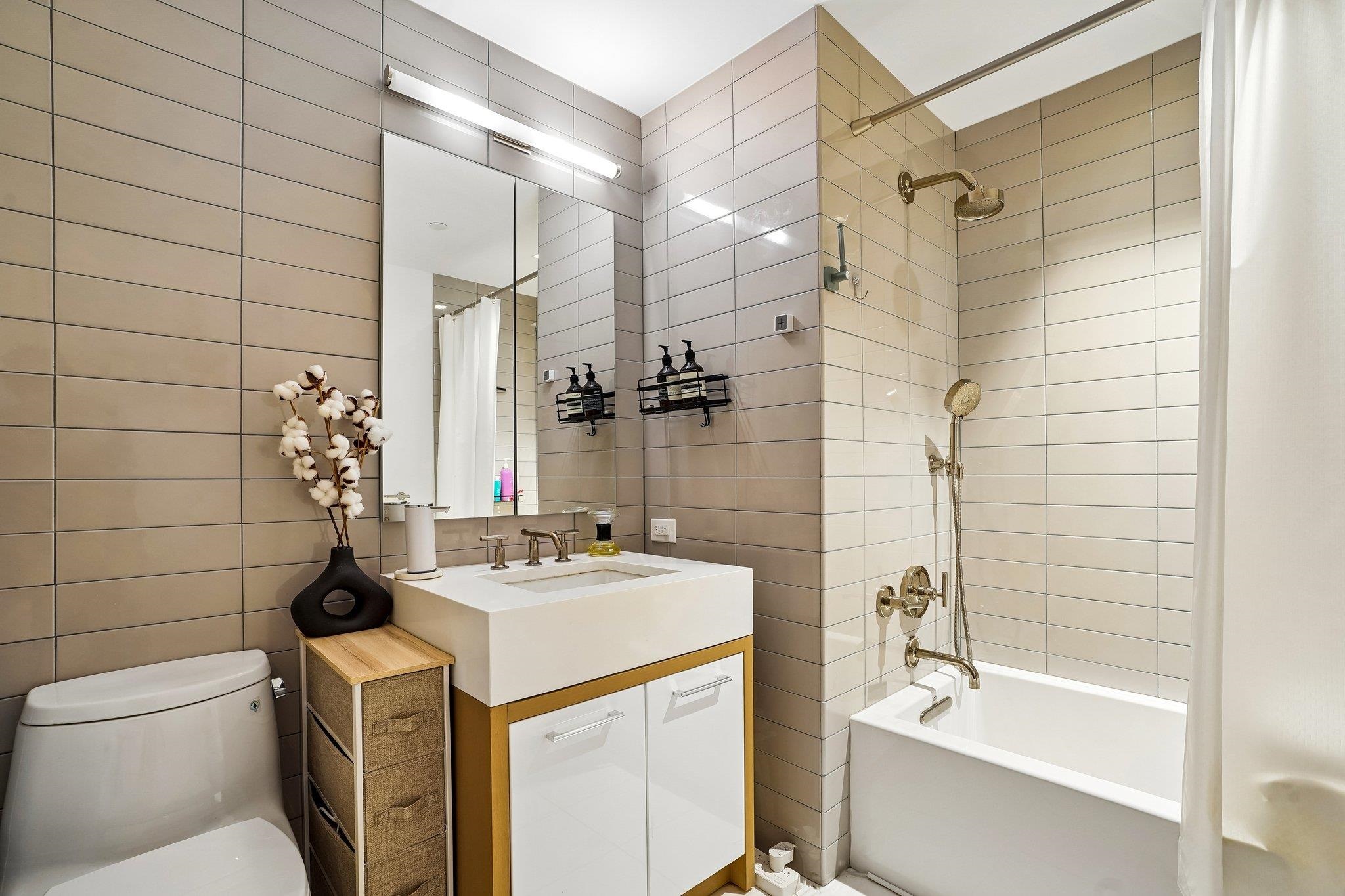 75 Park Lane South 801 Property Photo 21