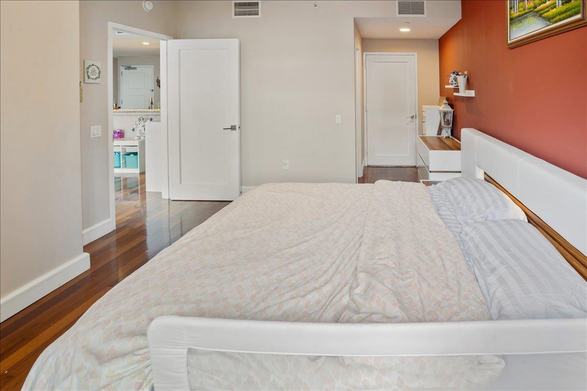 8100 River Rd 302 Property Photo 12