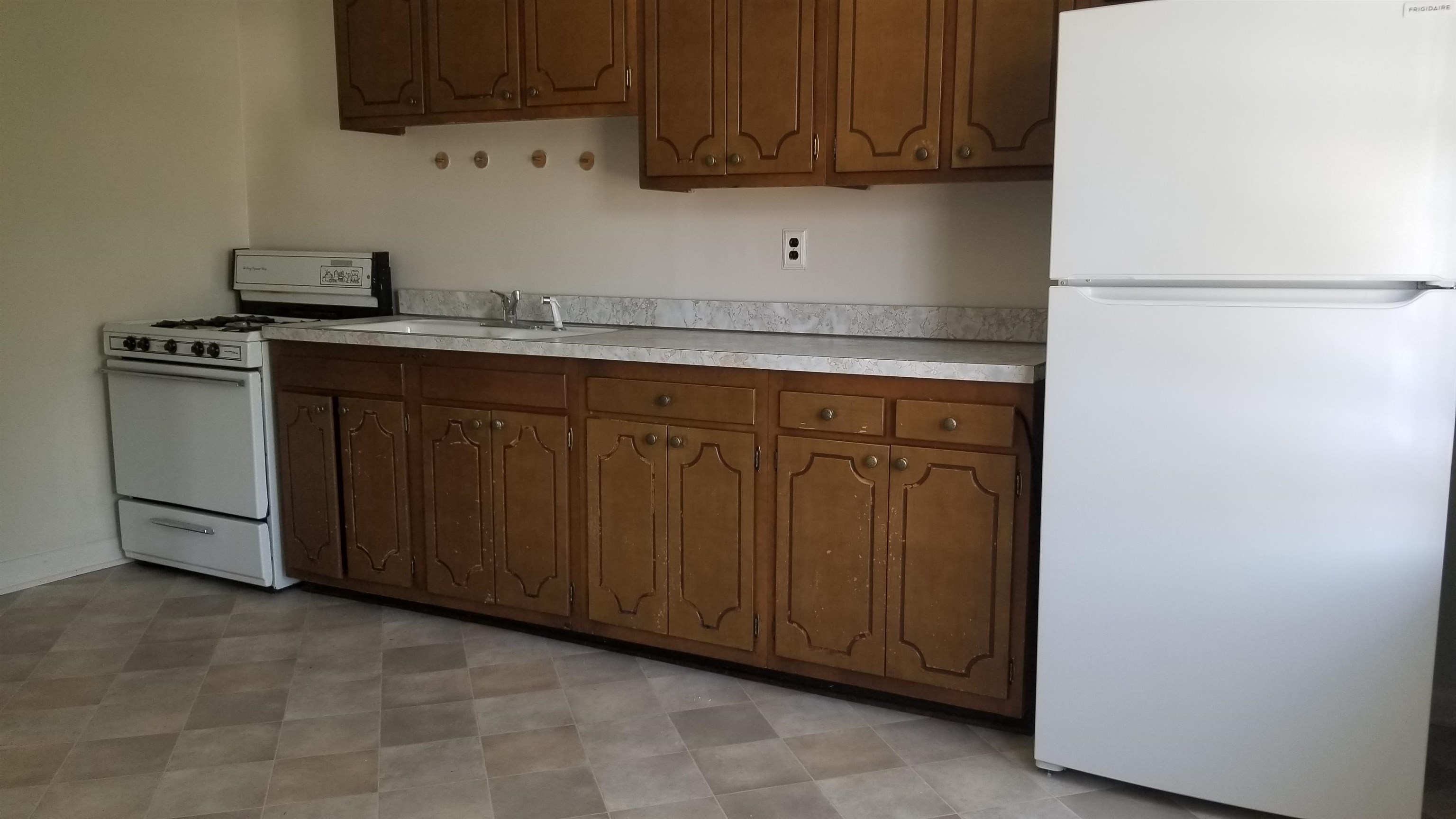 683 Avenue E 2 Property Photo 3