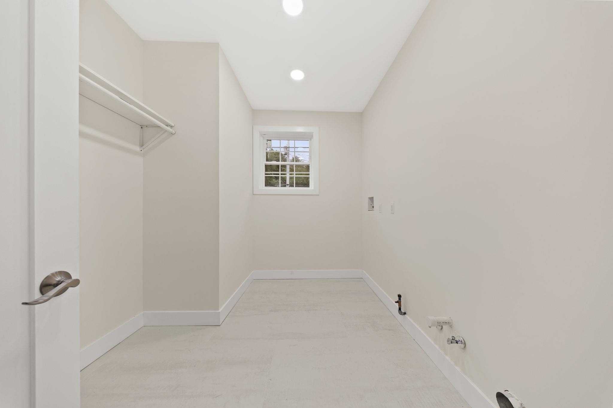 418 East Ave Property Photo 20