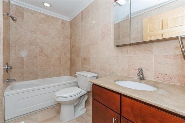 17 Meadow Rd 302 Property Photo 11