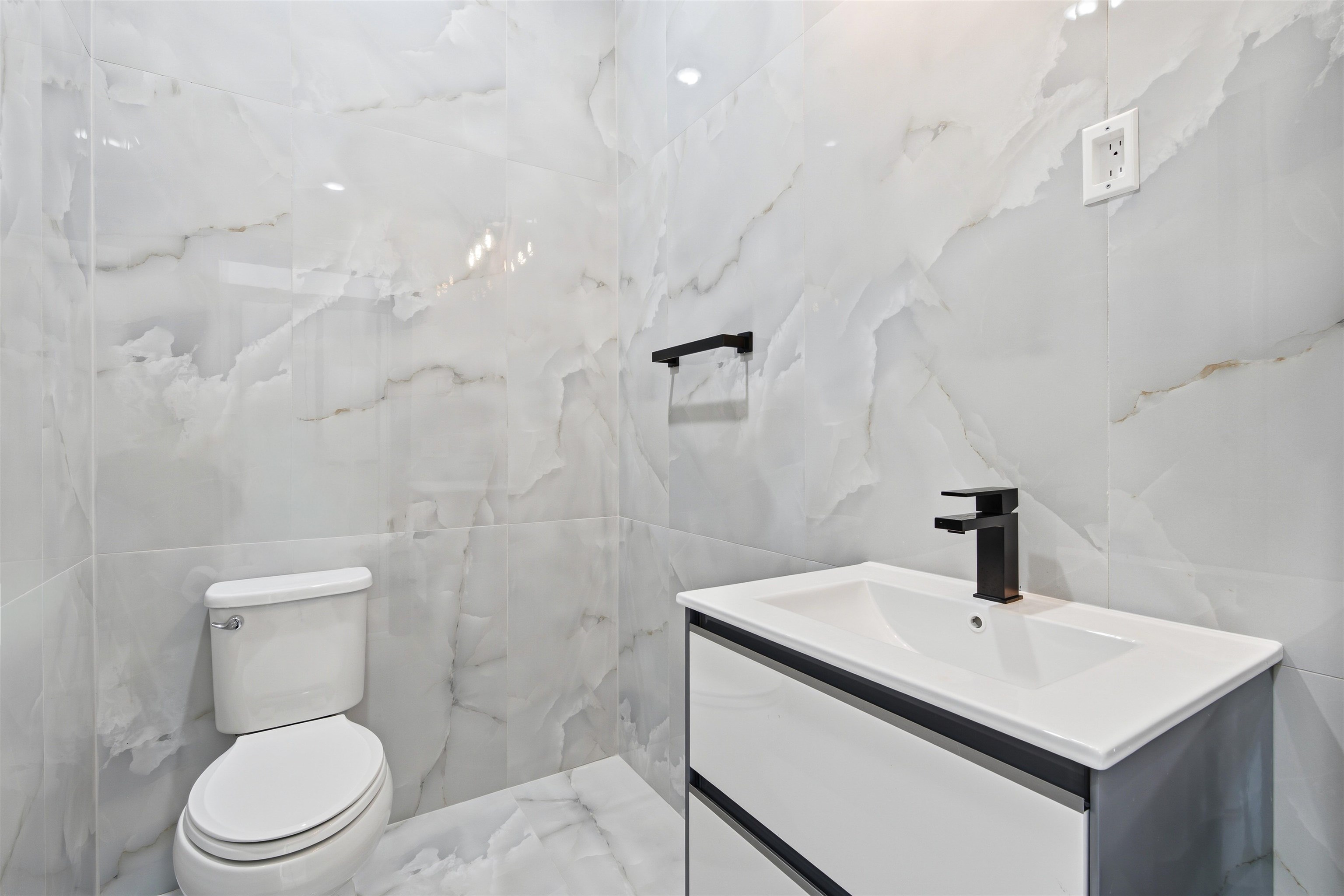 133 Clifton Pl 3 Property Photo 12