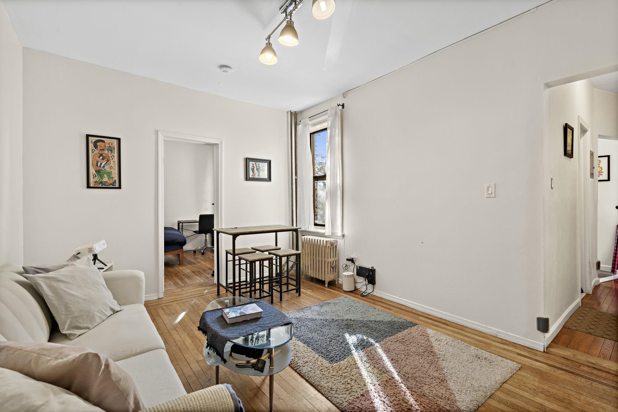 275 Harrison Ave B4 Property Photo 6