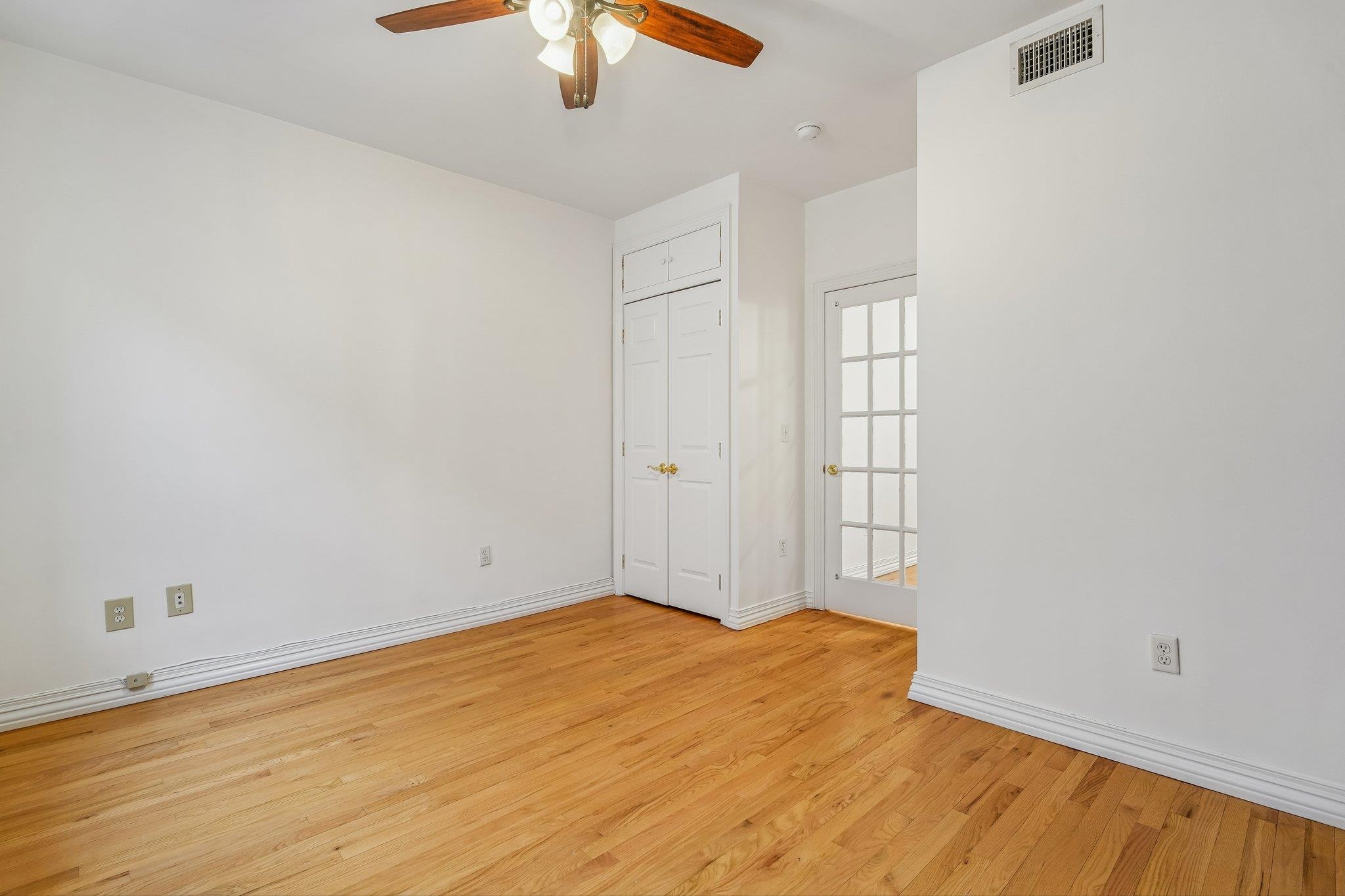 815 WILLOW AVE 2R Property Photo 1