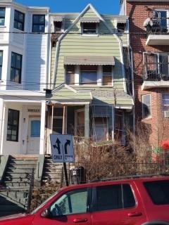 29 Summit Ave Property Photo 1