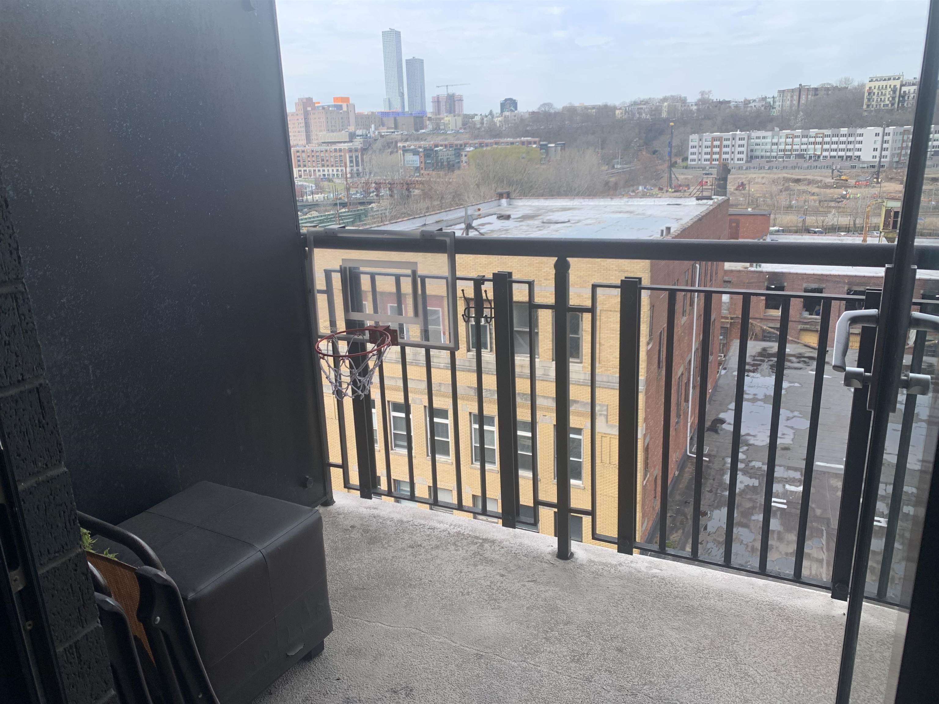 610 Newark St 9d Property Photo 15