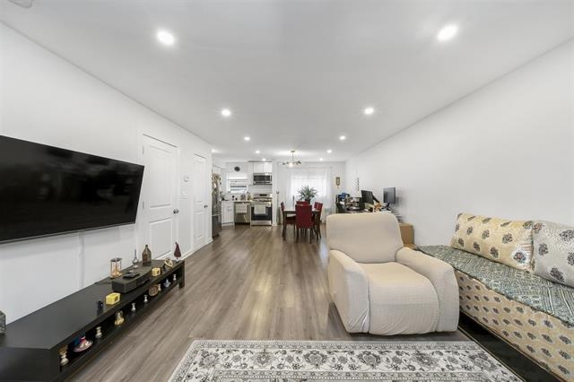 64 College St 1 Property Photo 2