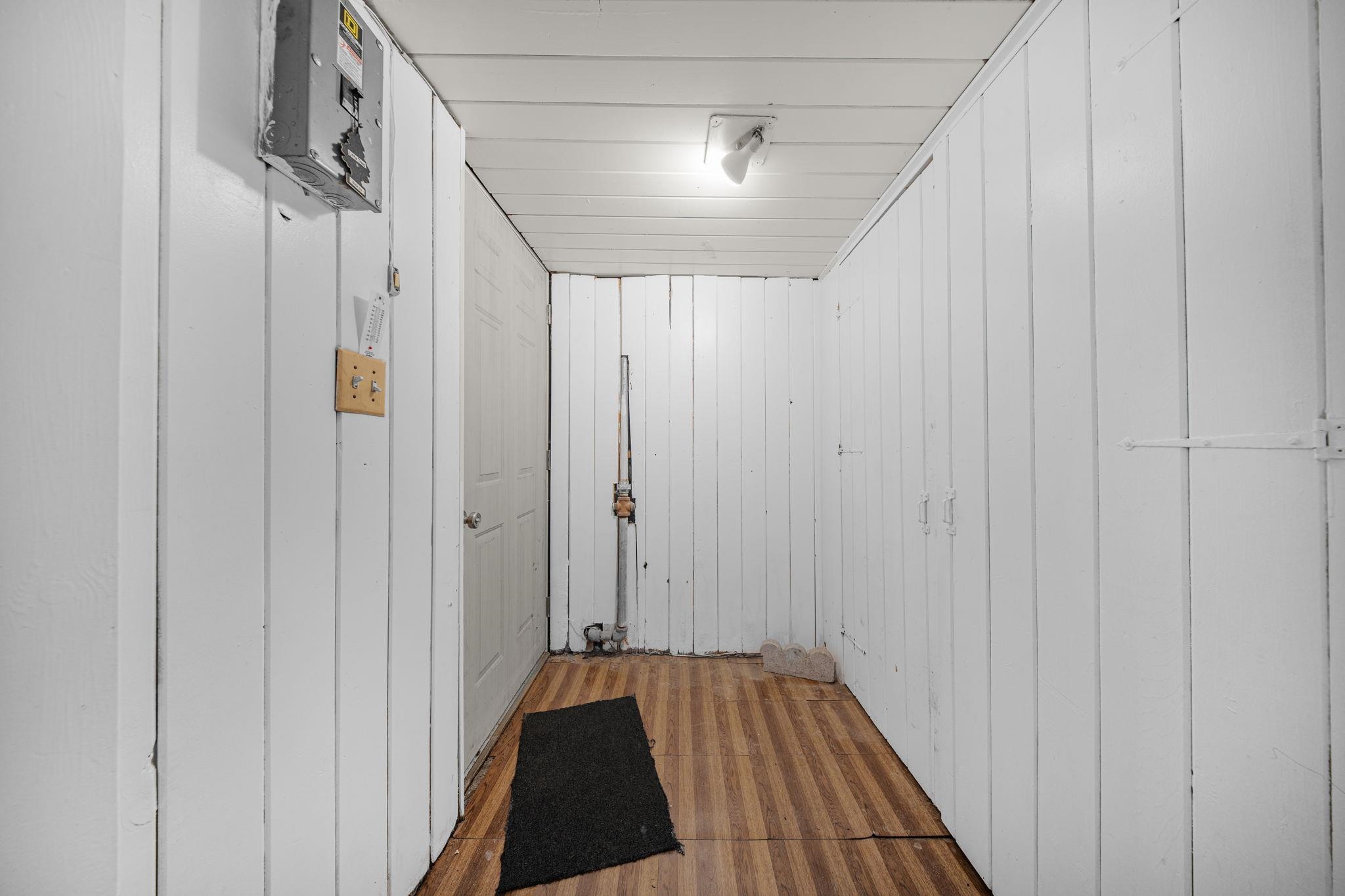 44 College St Property Photo 9
