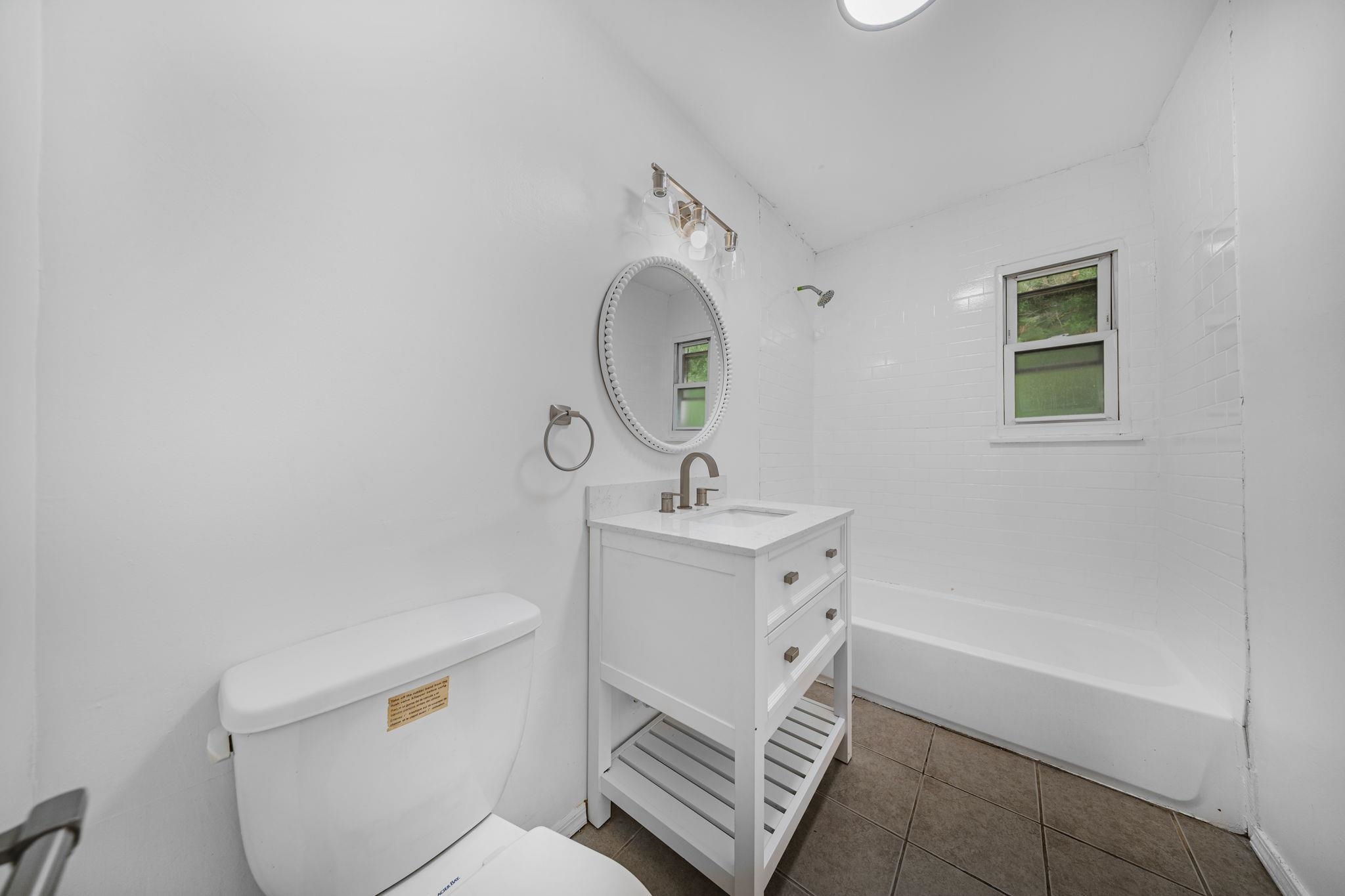 44 College St Property Photo 30