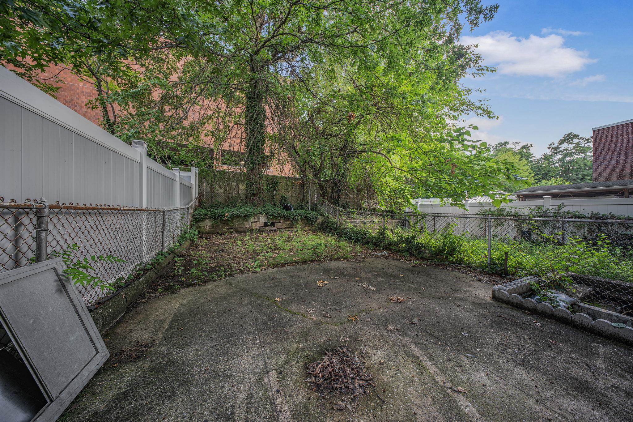 44 College St Property Photo 34
