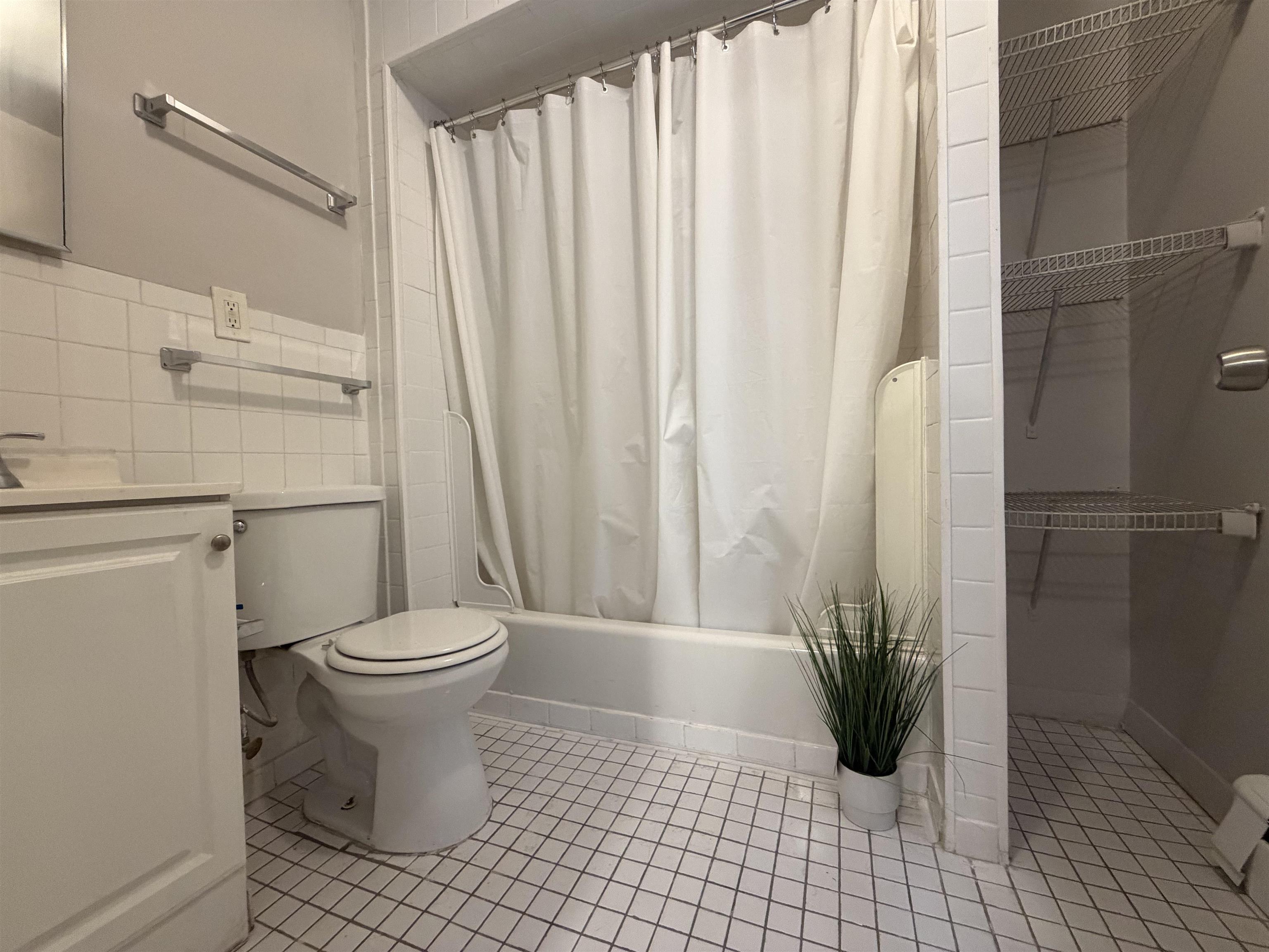 2275 Kennedy Blvd 2 Property Photo 18